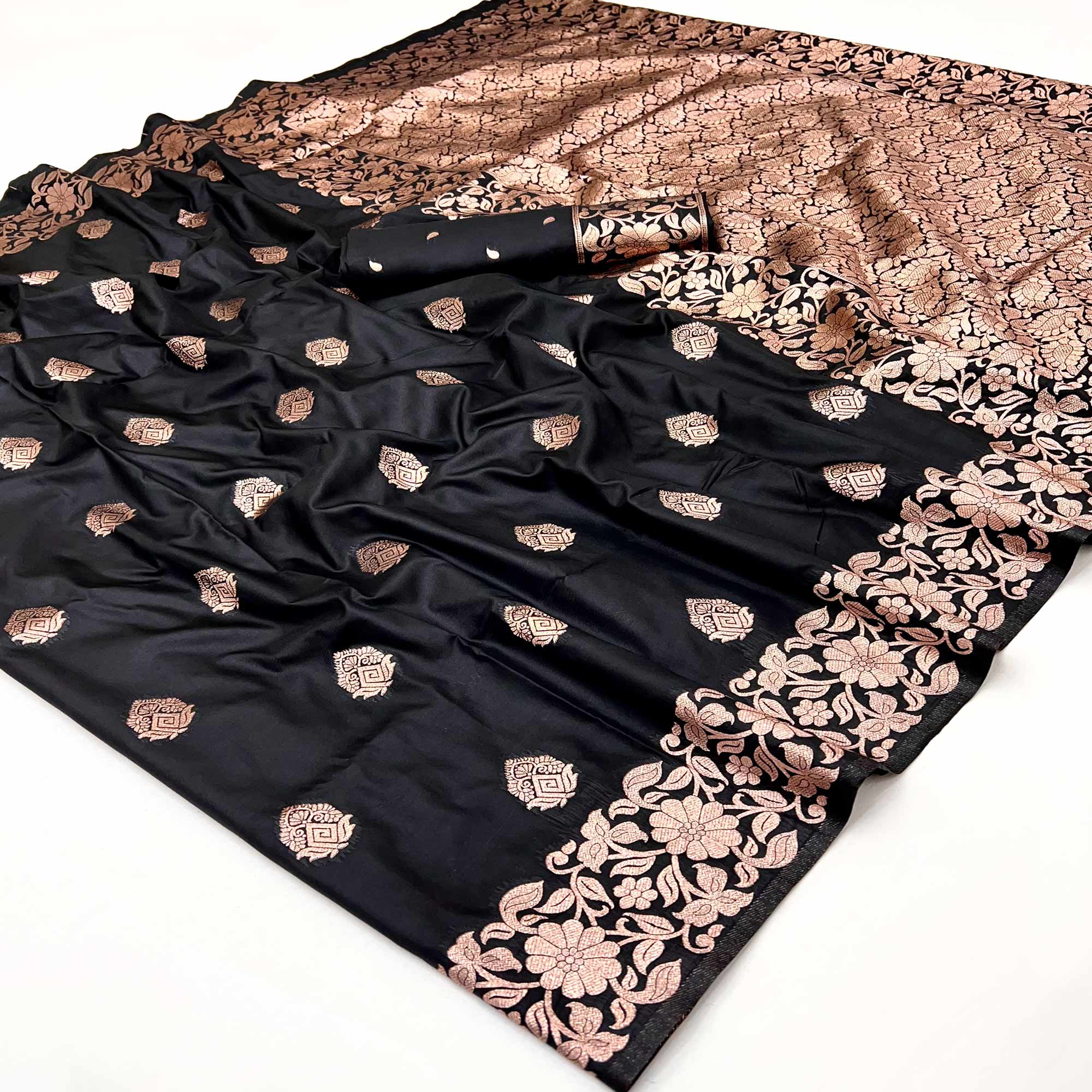 Black Art Silk Saree With Intricate Zari Weave & Majestic Banarasi Pallu