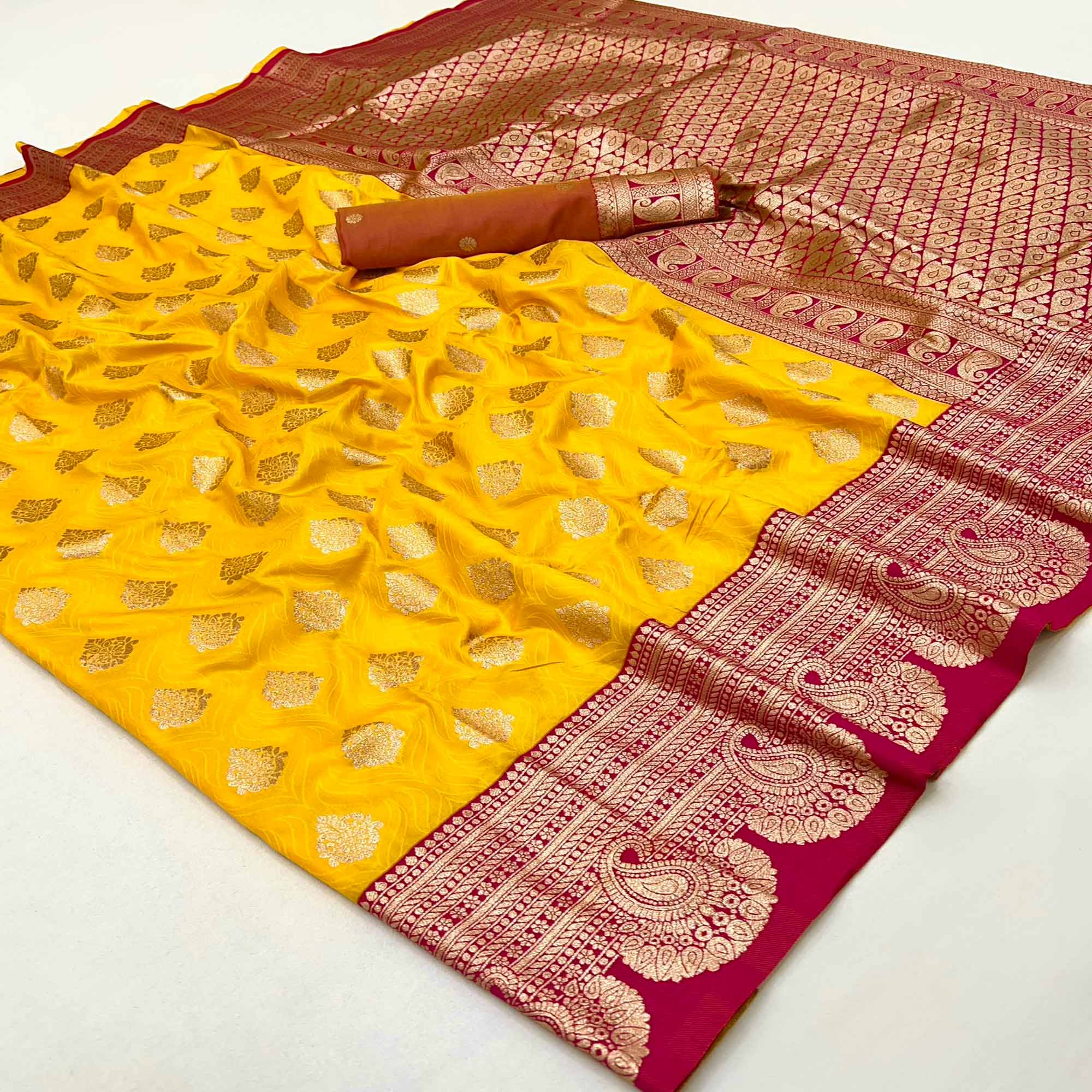 Sophisticated Zari Woven Yellow Art Silk Saree Accented With A Heritage Banarasi Pallu
