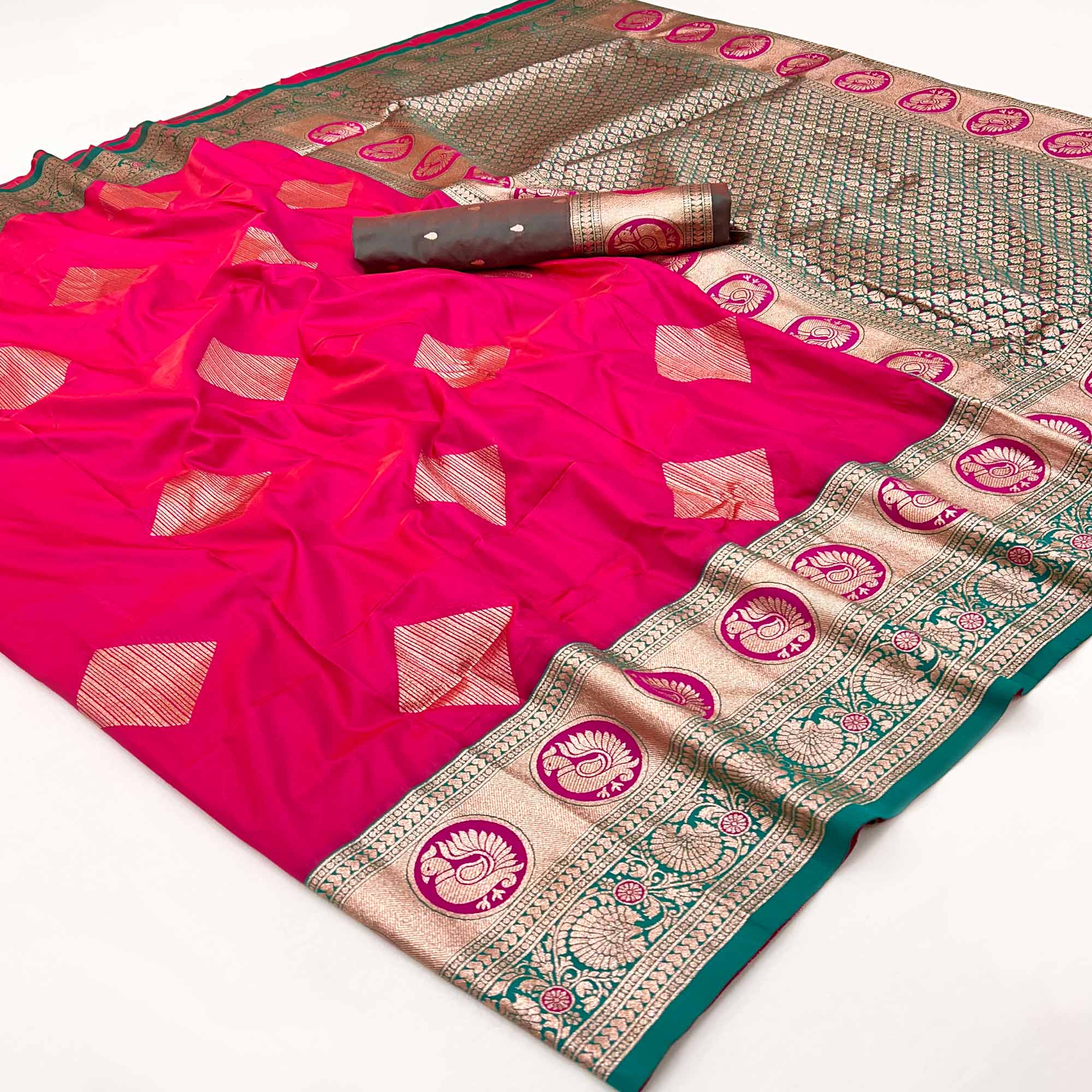 Pink Zari Woven Art Silk Saree With Opulent Banarasi Pallu Work