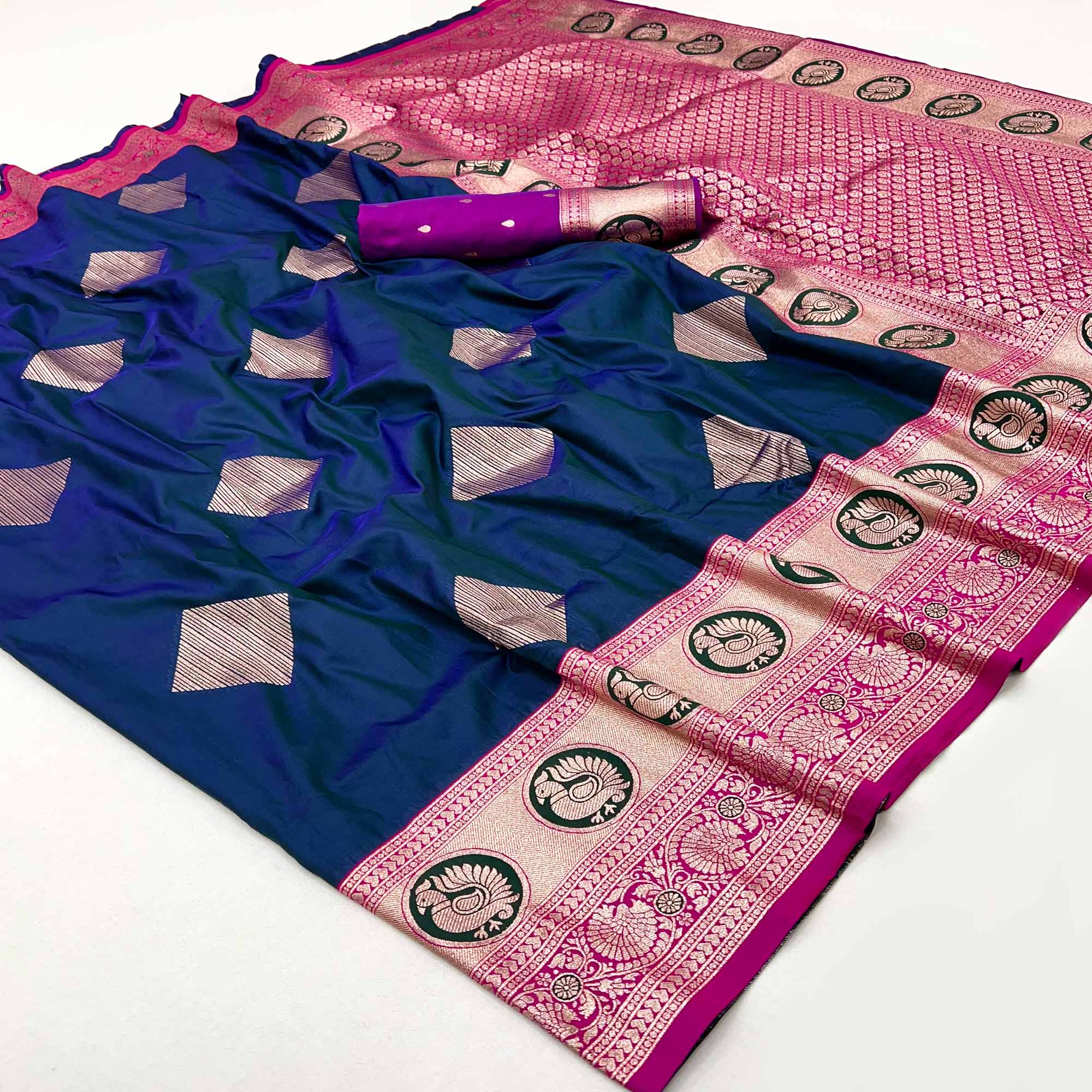 Navy Blue Zari Woven Art Silk Saree With Opulent Banarasi Pallu Work