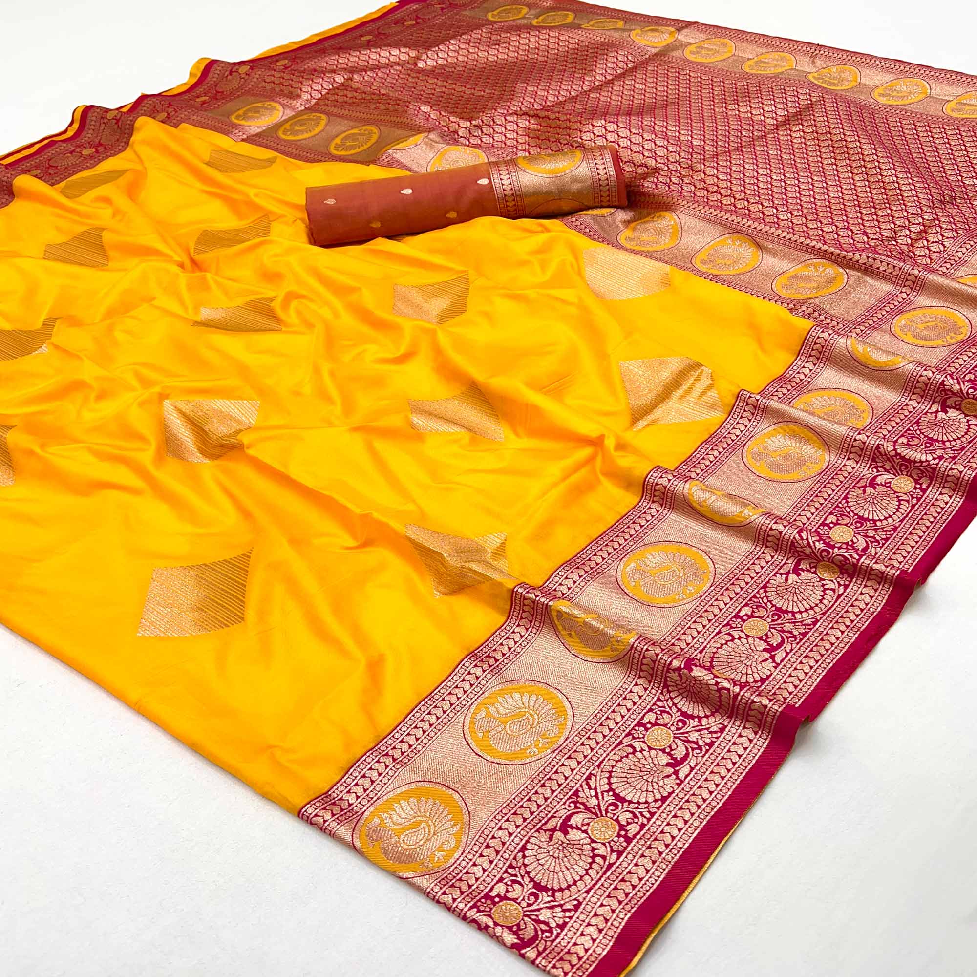 Yellow Zari Woven Art Silk Saree With Opulent Banarasi Pallu Work