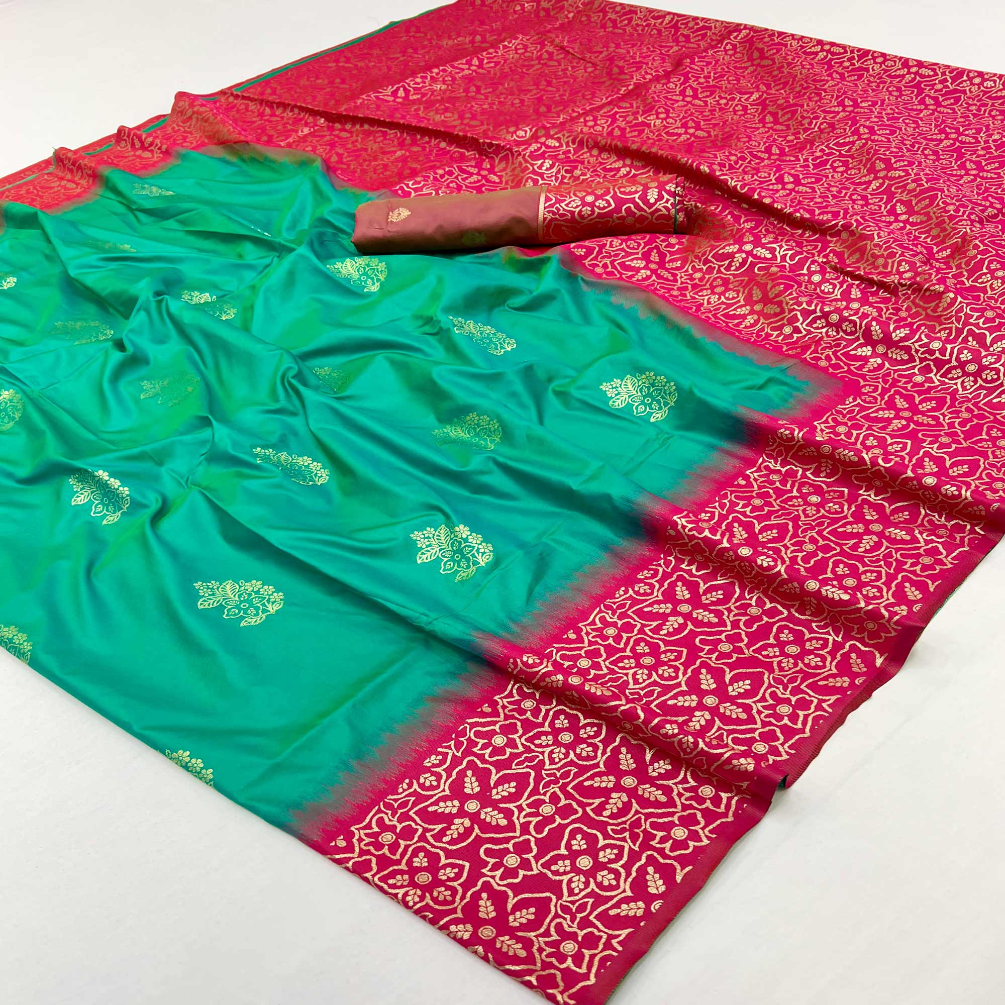 Rama Green Saree Woven In Art Silk With Alluring Floral Zari Detailing