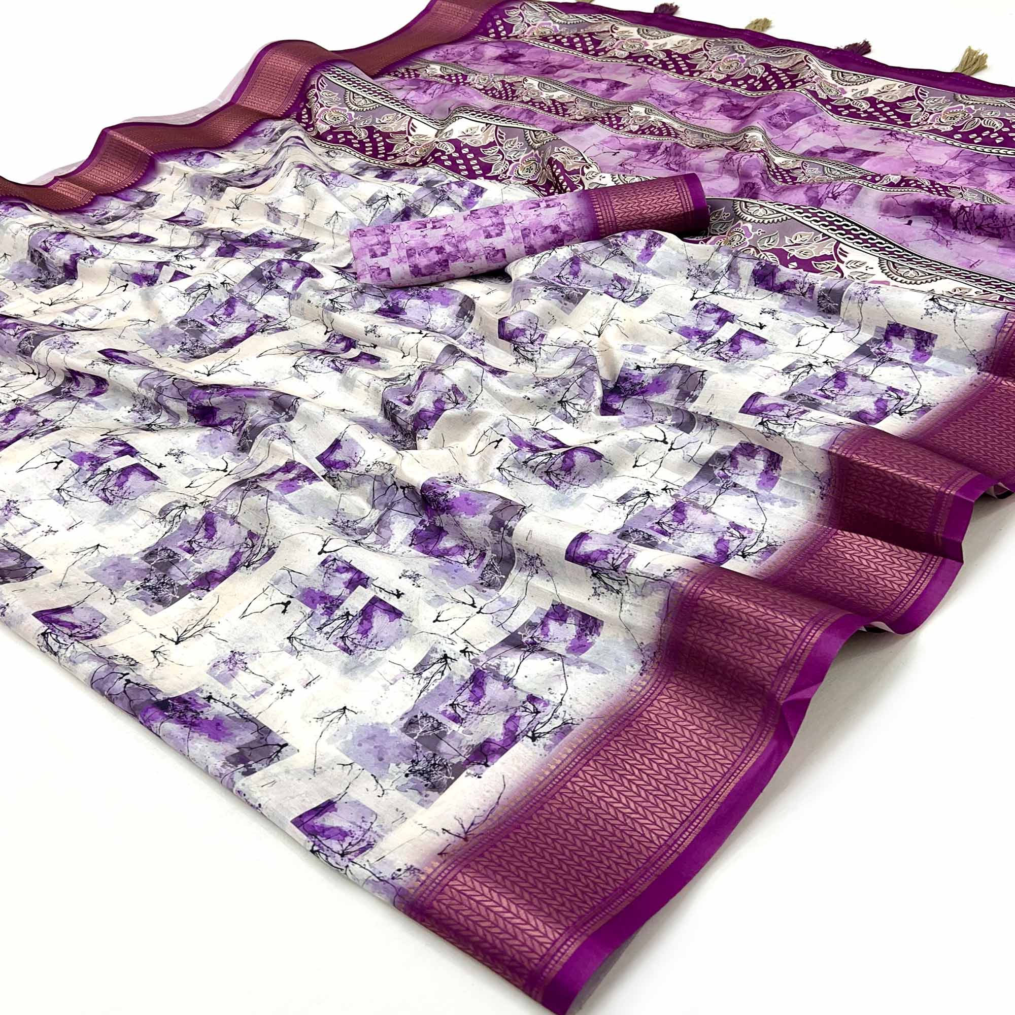 Lavender Digital Printed Dola Saree Featuring Elegant Weaving Border & Stylish Tassel Pallu