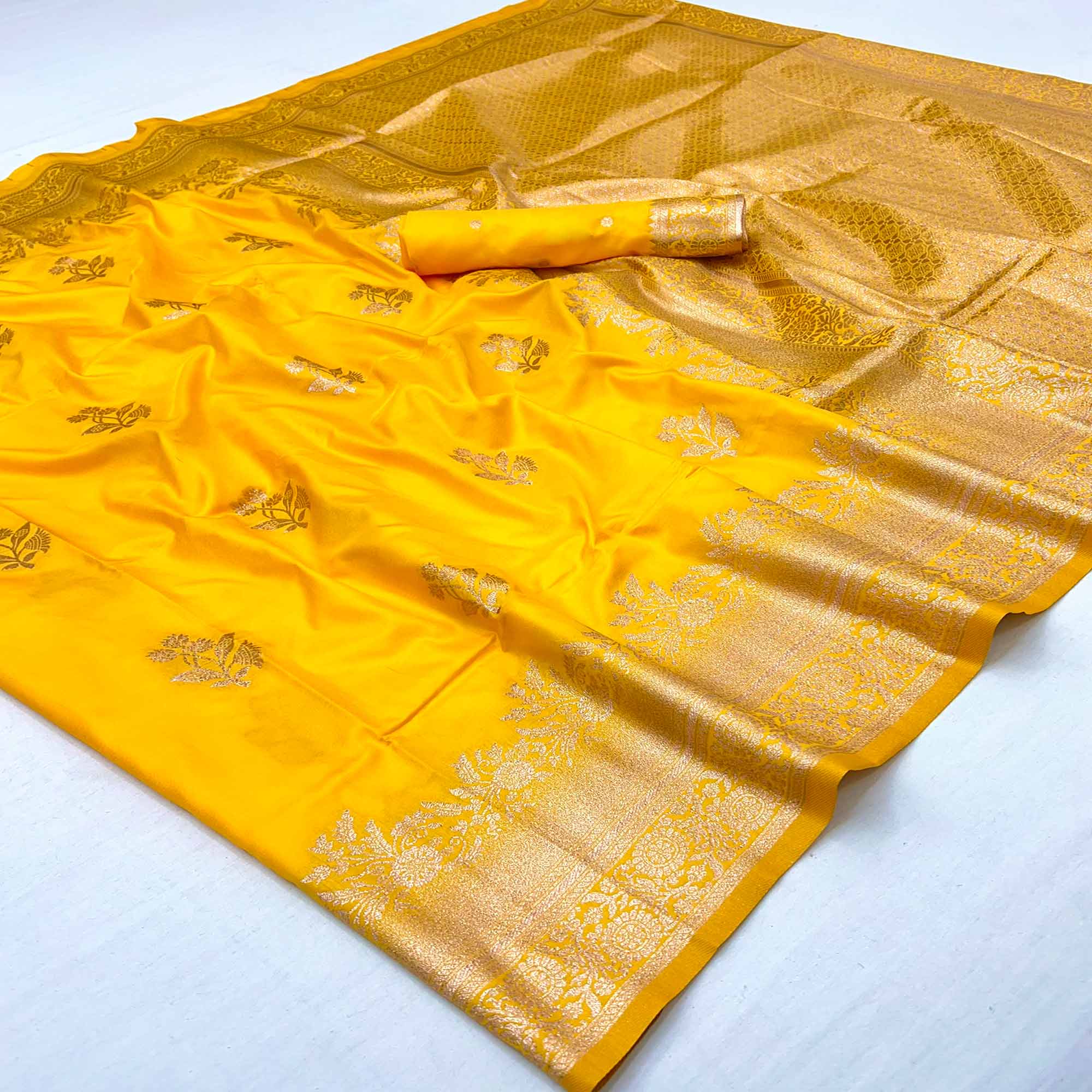 Yellow Art Silk Saree Featuring Intricate Floral Zari Weaving & An Elegant Banarasi Pallu