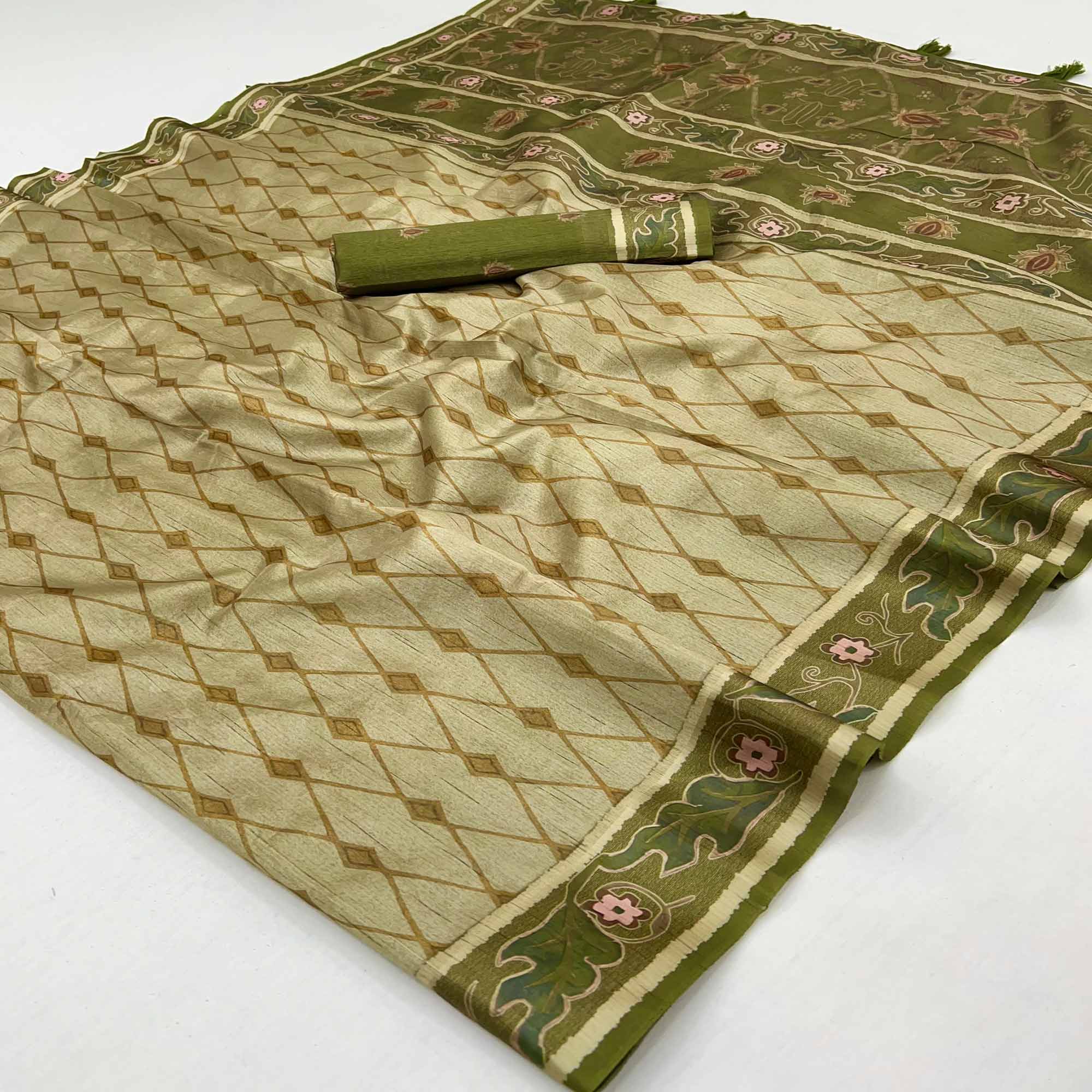 Mehendi Green Art Silk Saree Featuring Modern Digital Print & Tassel Pallu