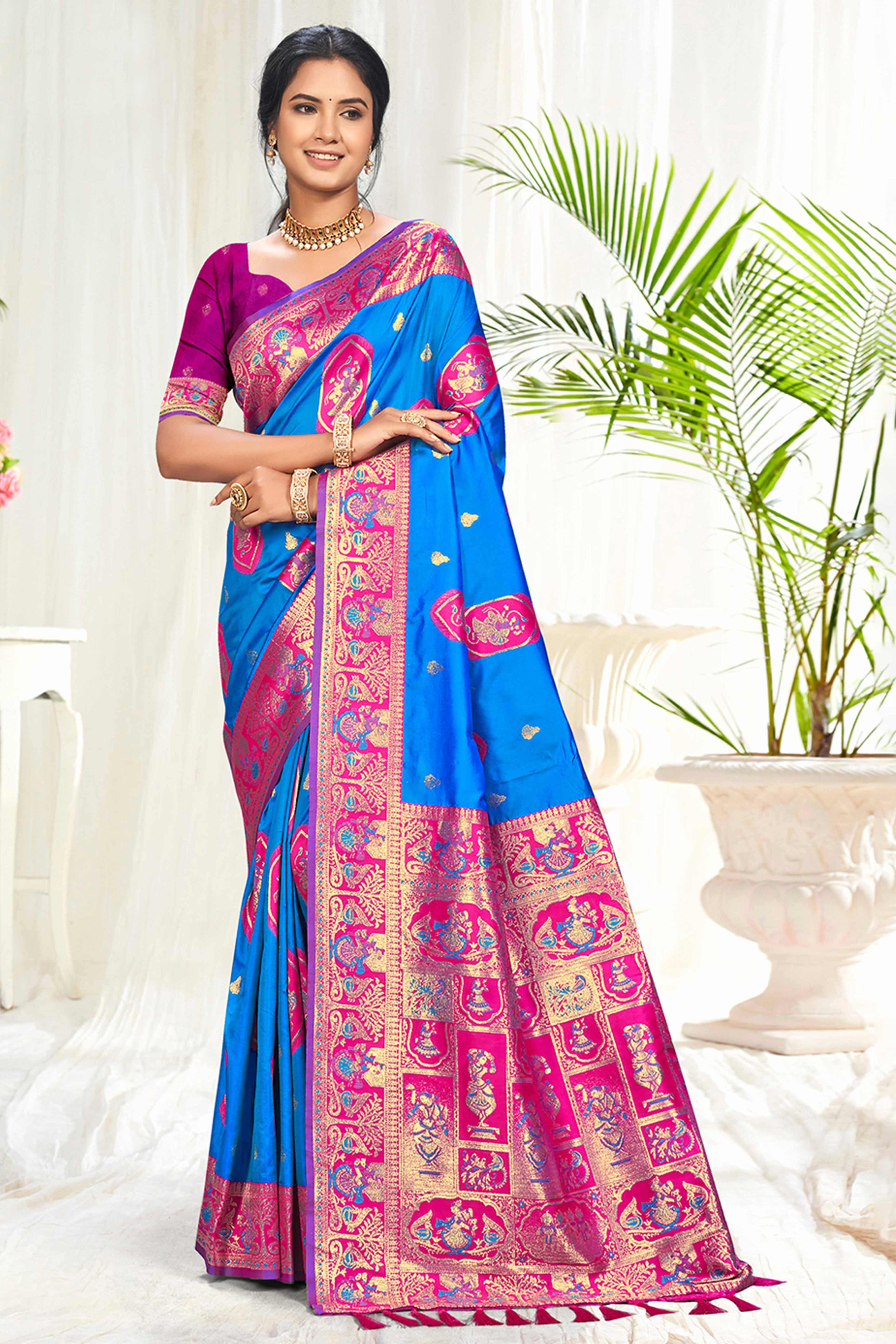 Mesmerizing Blue Traditional style Weaving Silk Blend Saree With Graceful Tassel Pallu
