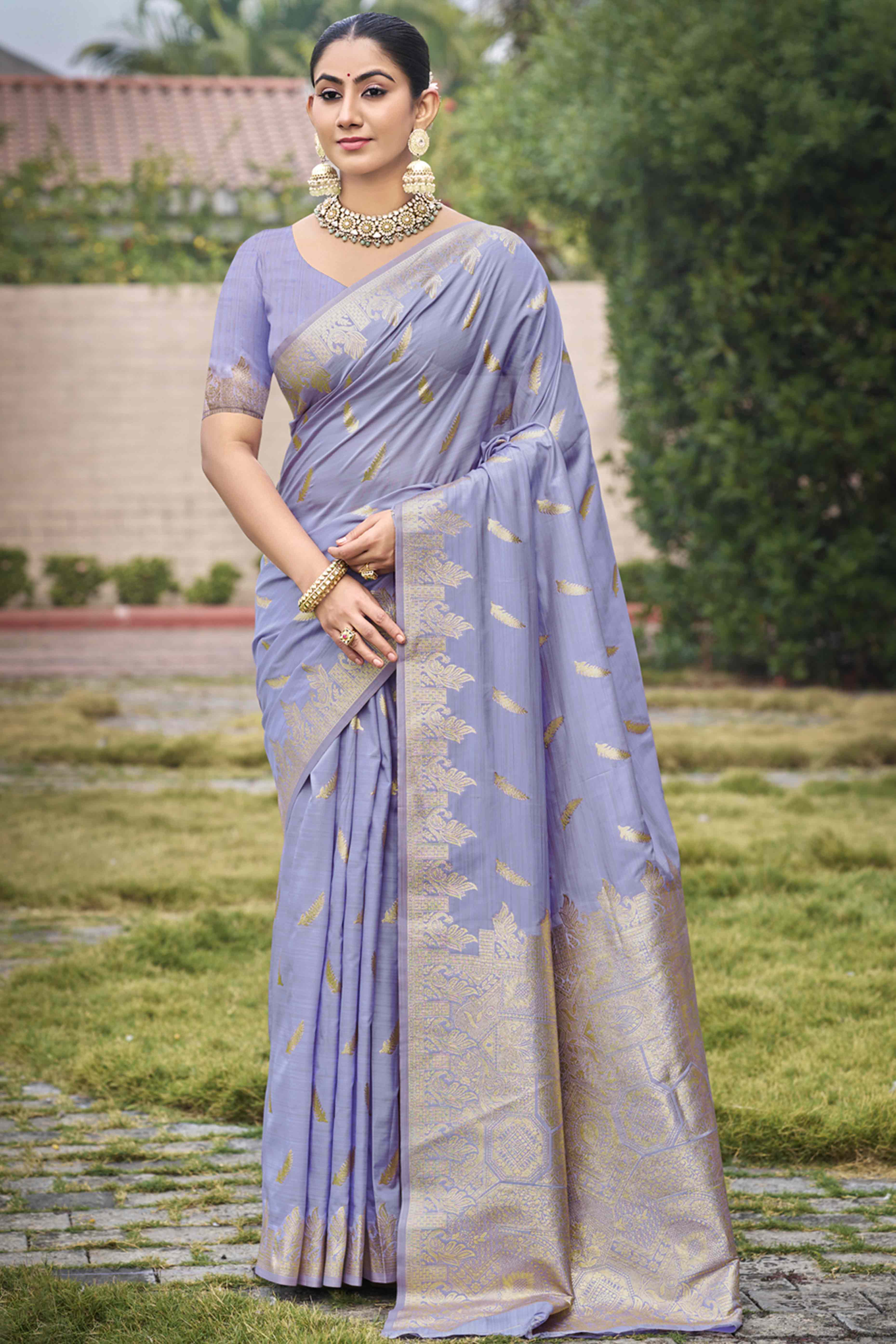 Lavender Banarasi Silk Saree With Delicate Floral Zari Weaving