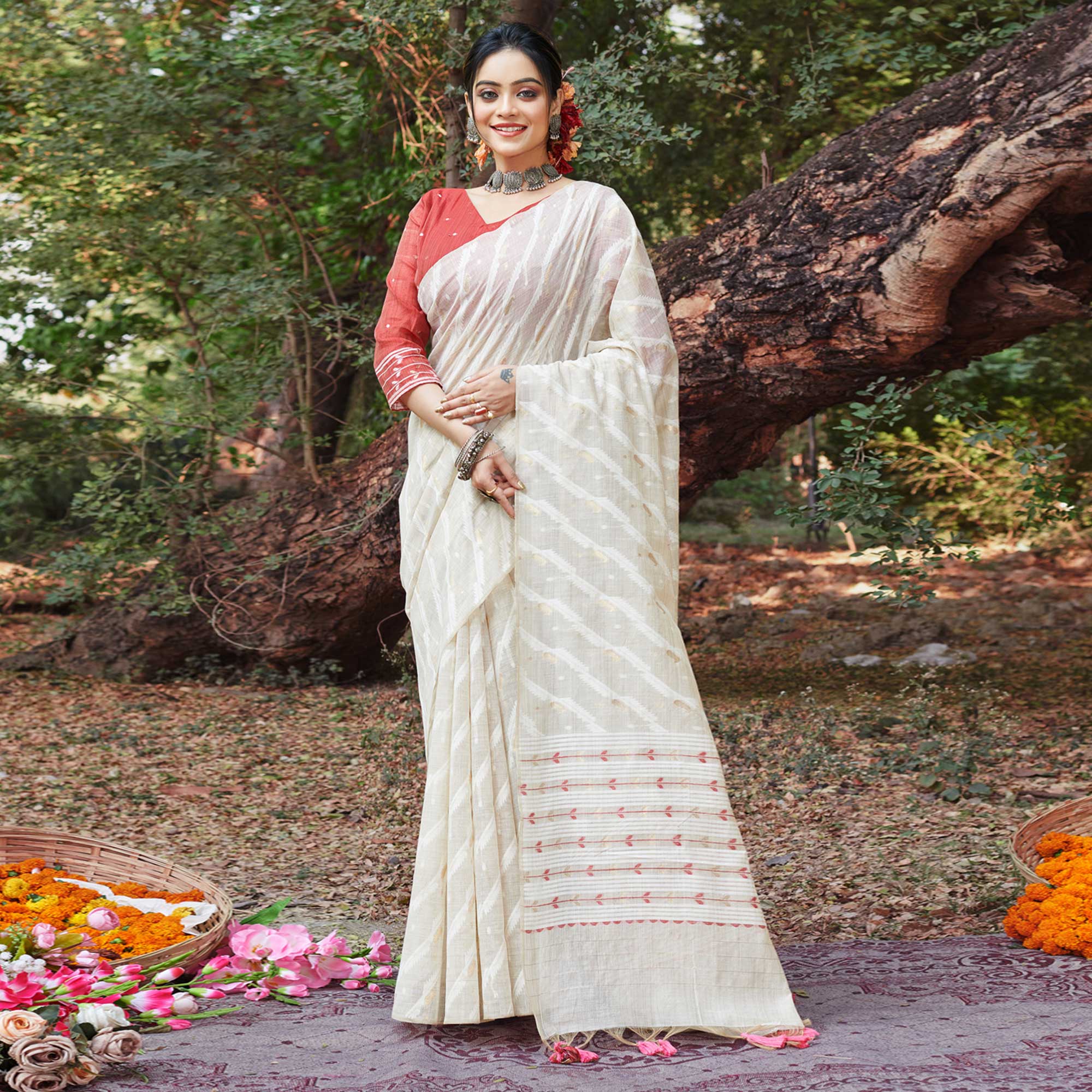 Off White & Red Woven Cotton Silk Saree With Tassels