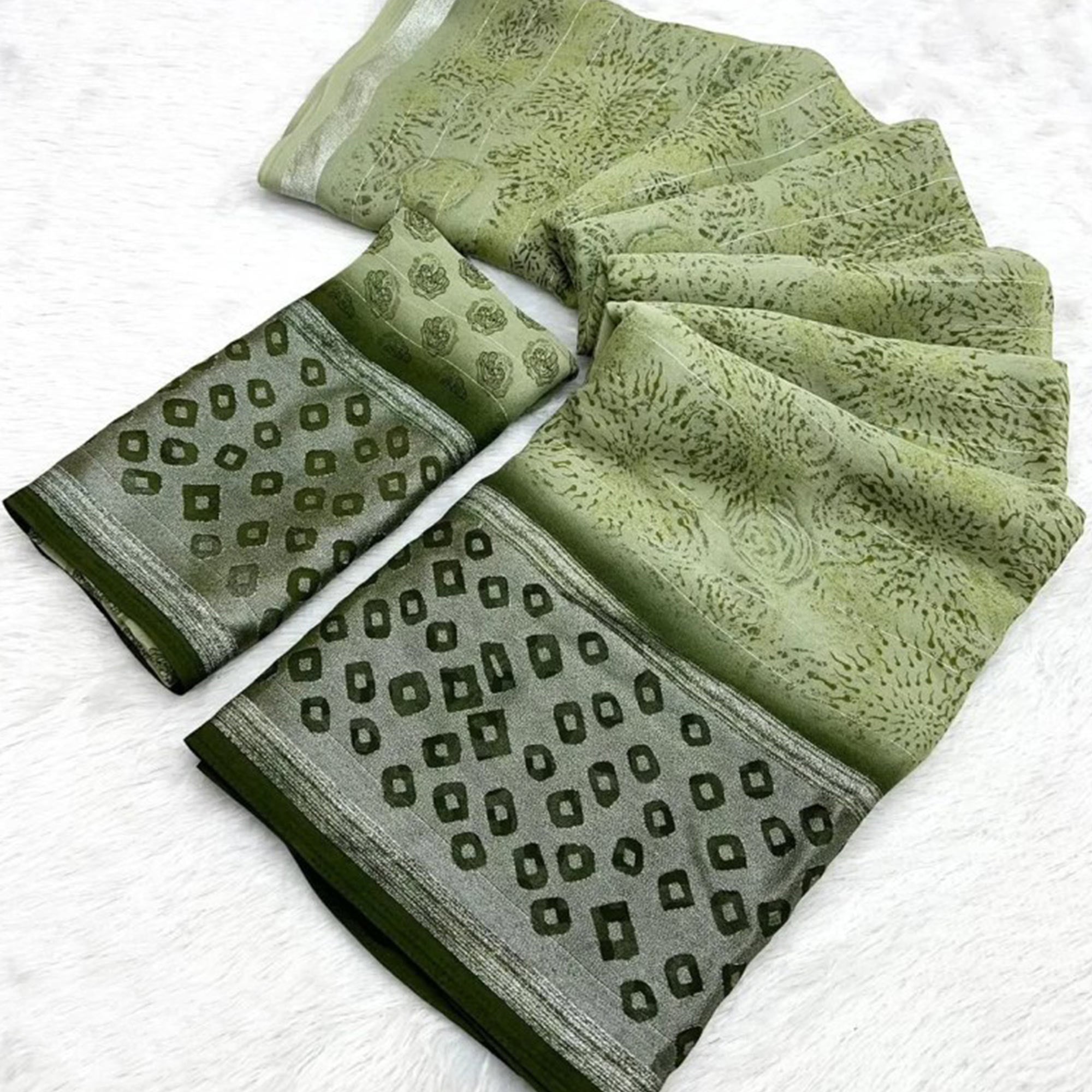 Green Floral Printed Chiffon Saree