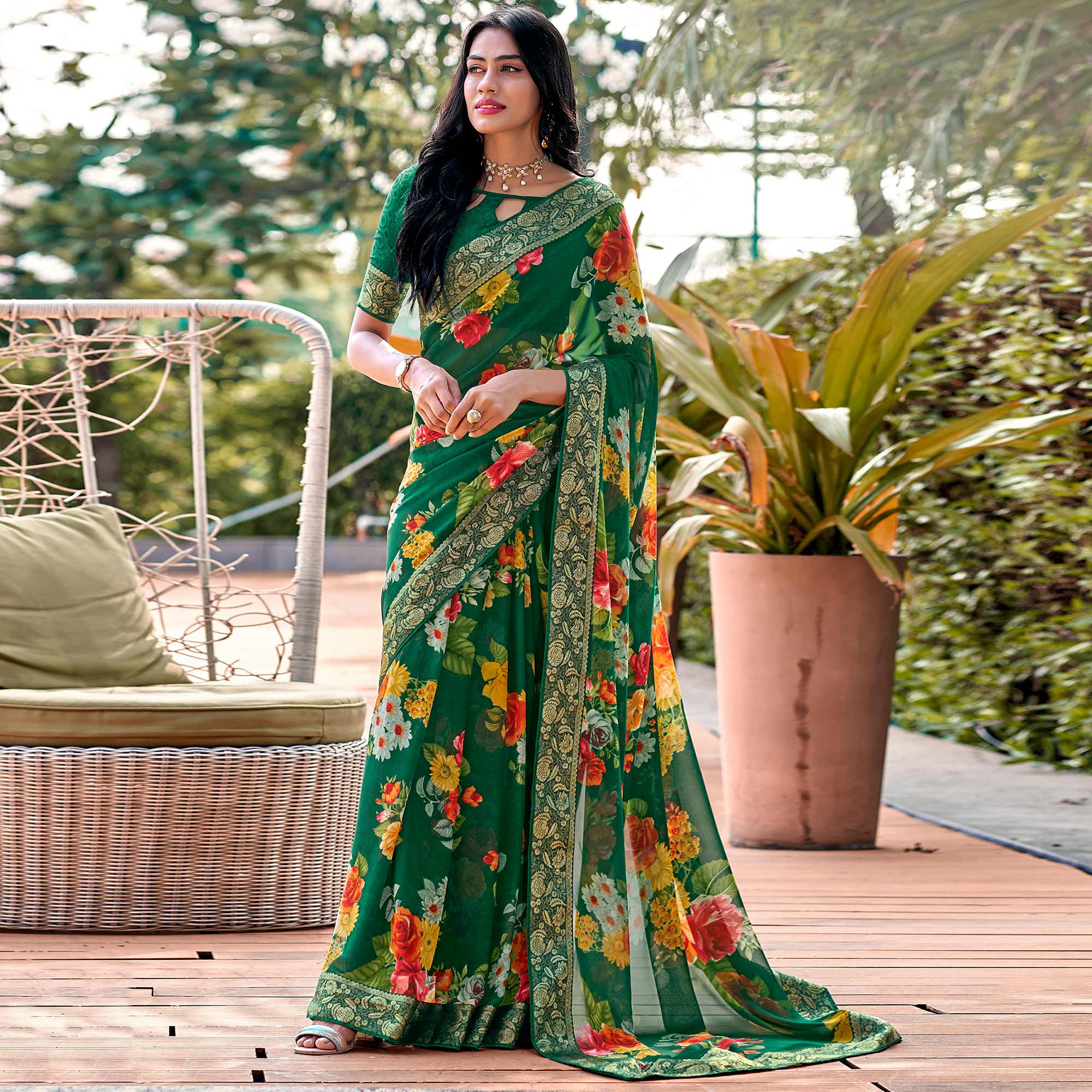 Green Floral Printed Georgette Saree With Border & Jacquard Blouse