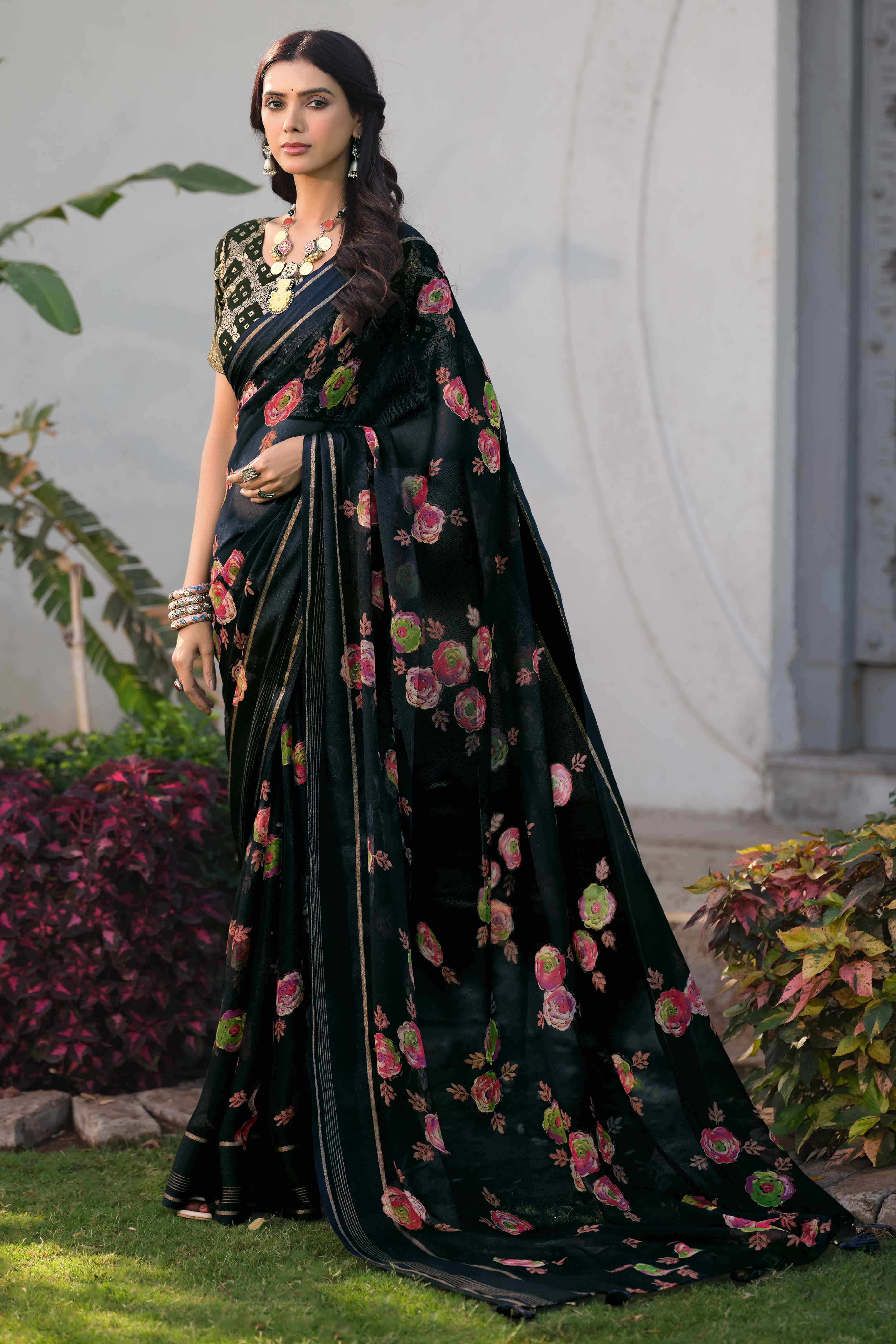Charming Floral Print Black Chiffon Saree with Breezy Lightness