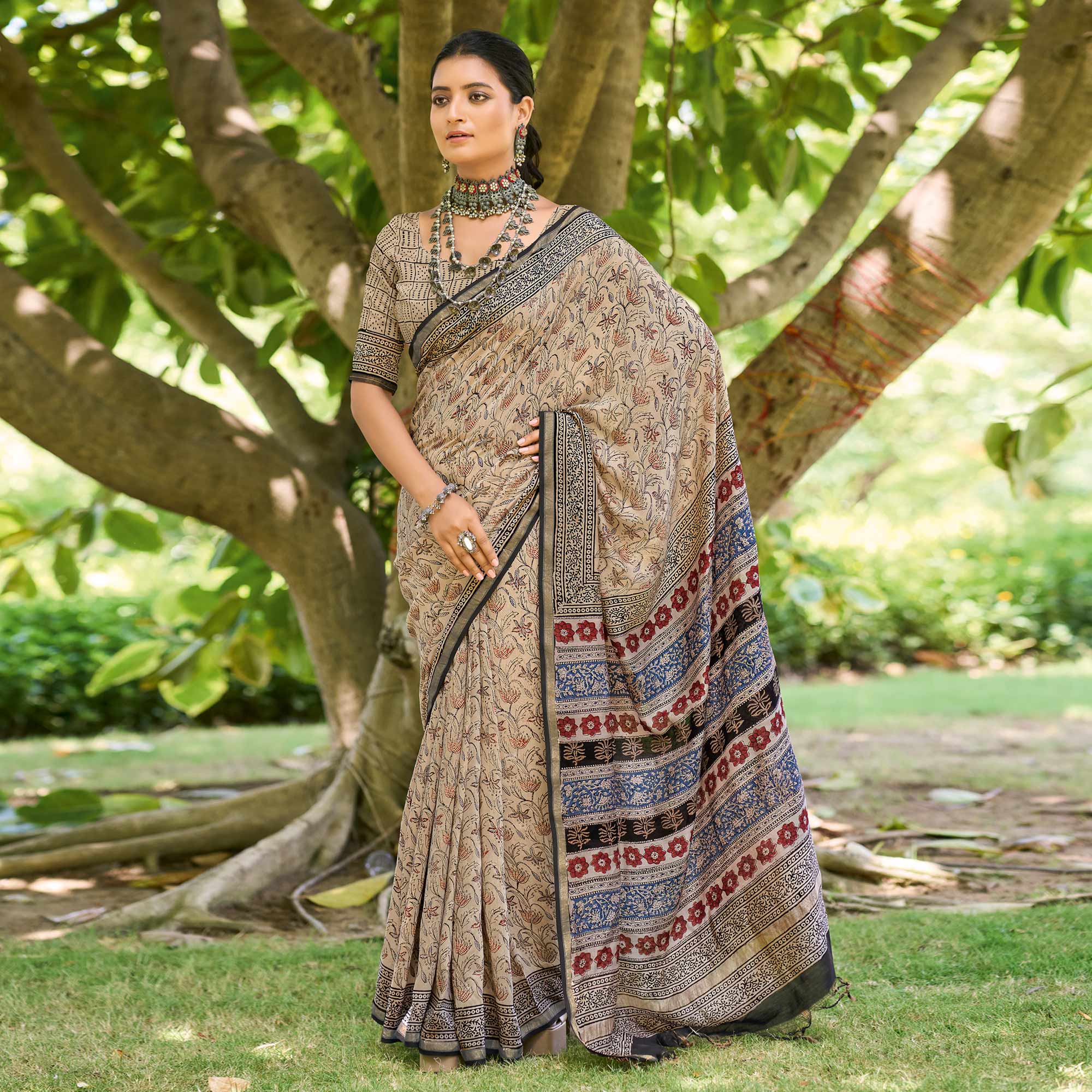 Beige Floral Printed Mul Mul Cotton Saree