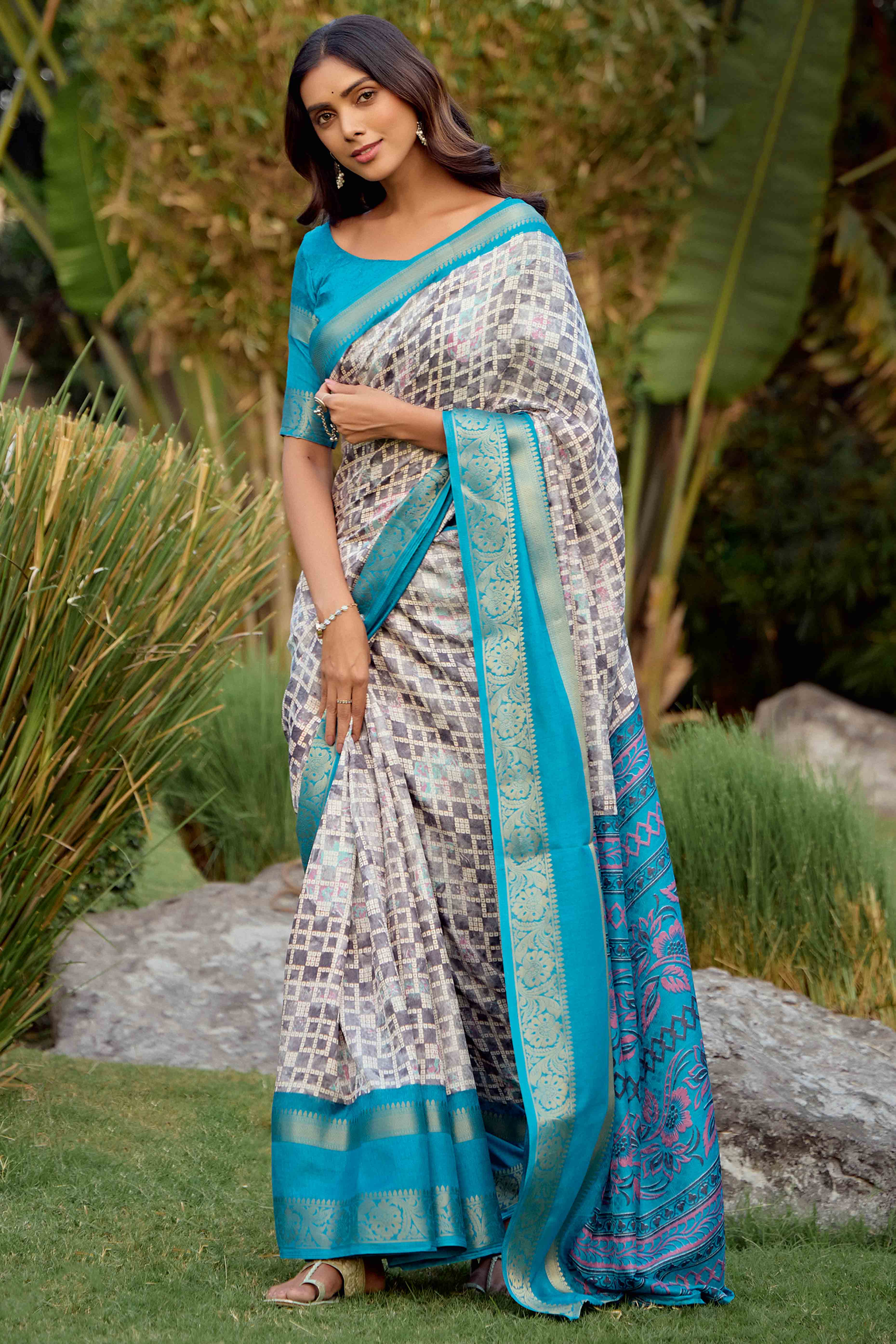 Grey Geometric Printed Dola Silk Saree