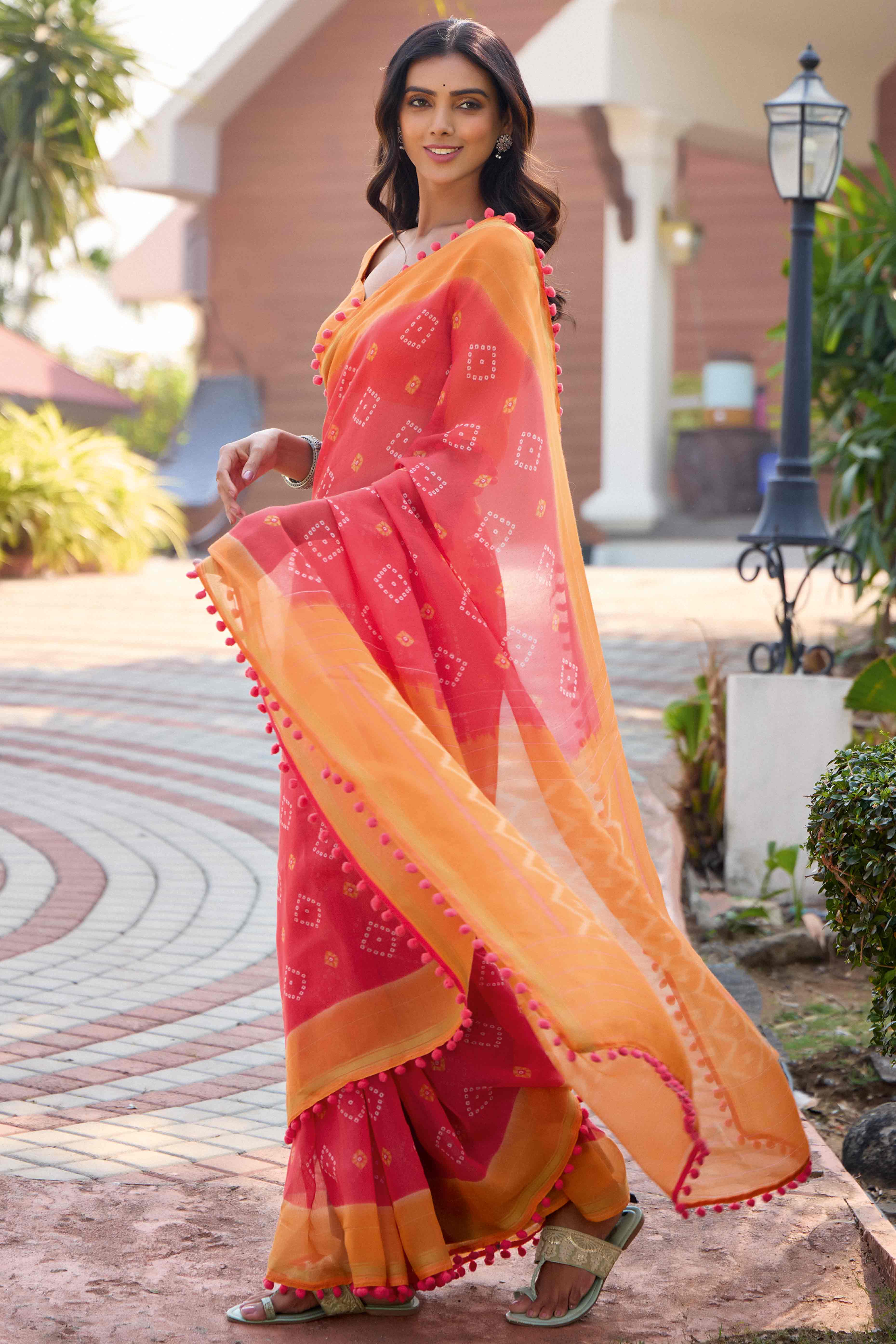 Gajri Pink Printed Cotton Blend Saree With Pumpum Lace