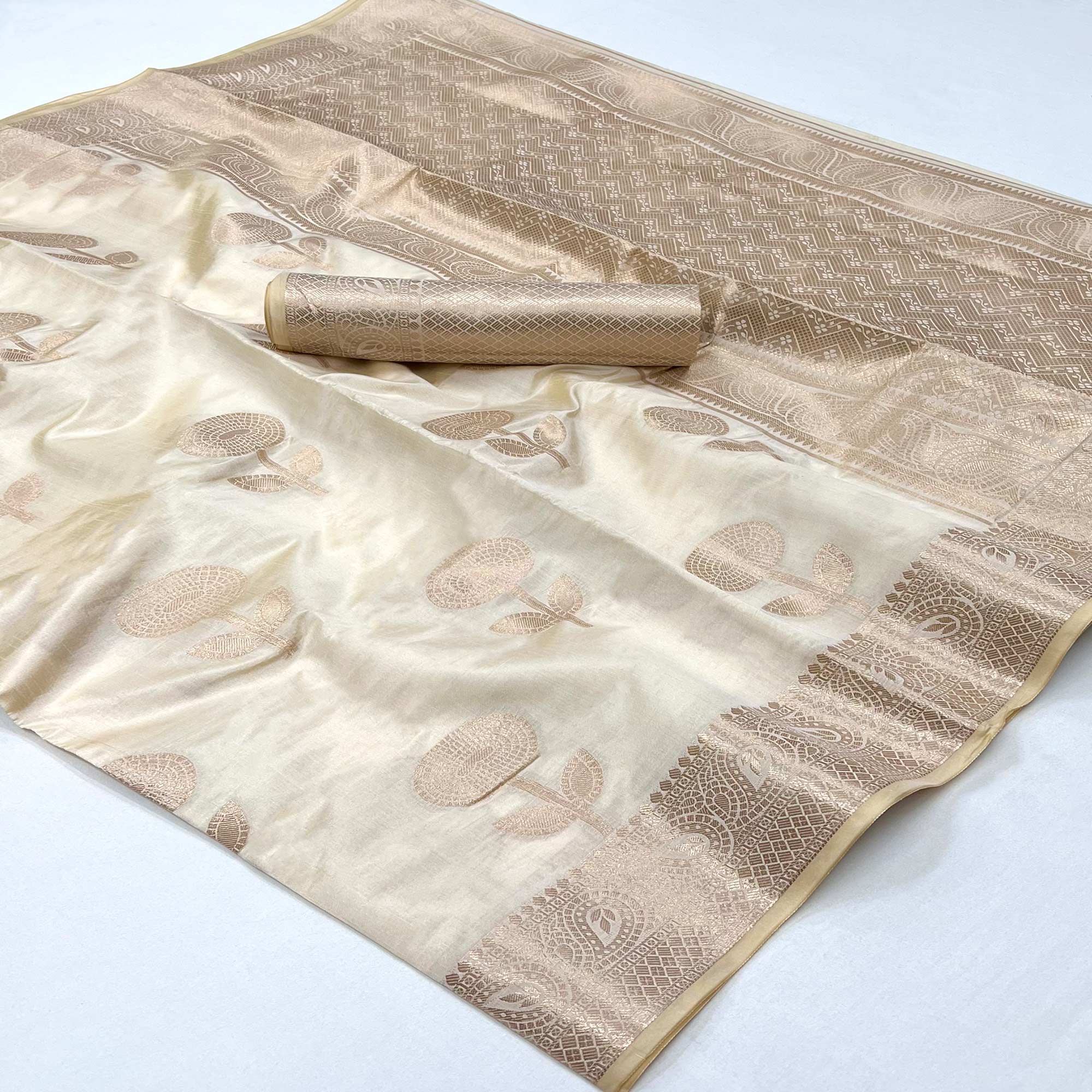 Off White Off White Floral Woven Raw Silk Saree