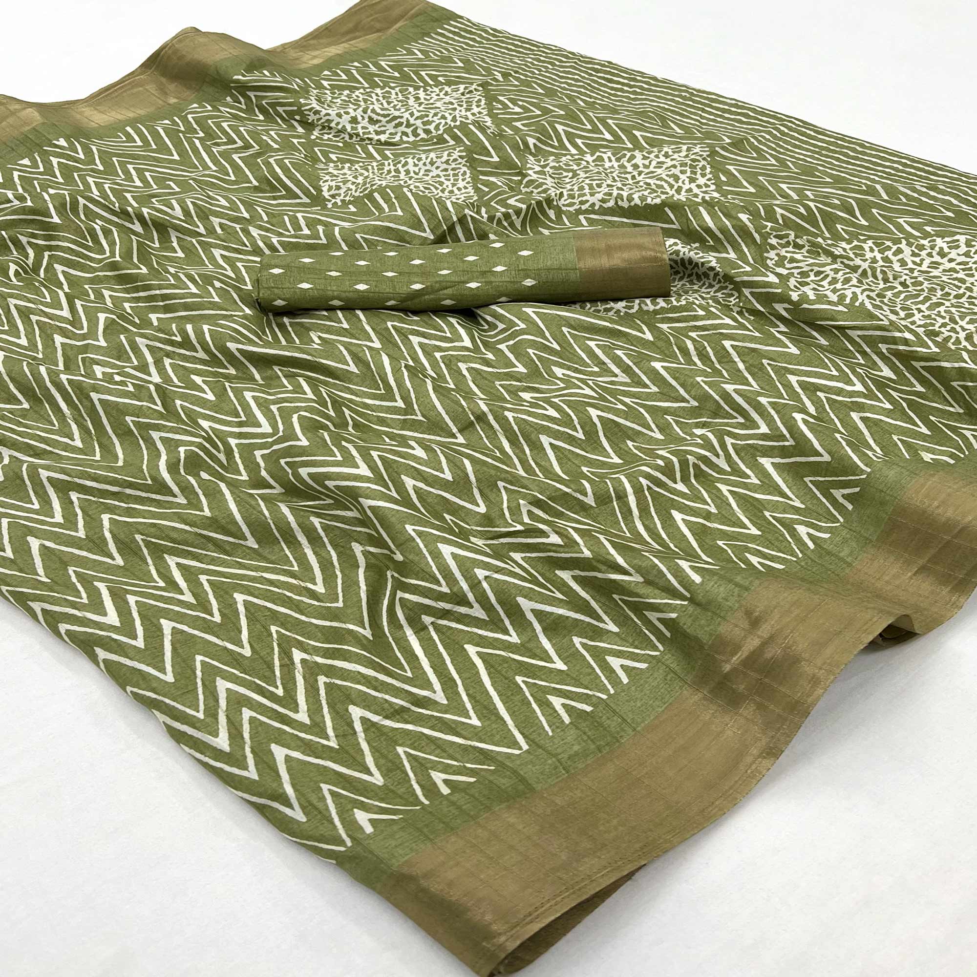 Green Printed Cotton Blend Saree With Woven Border
