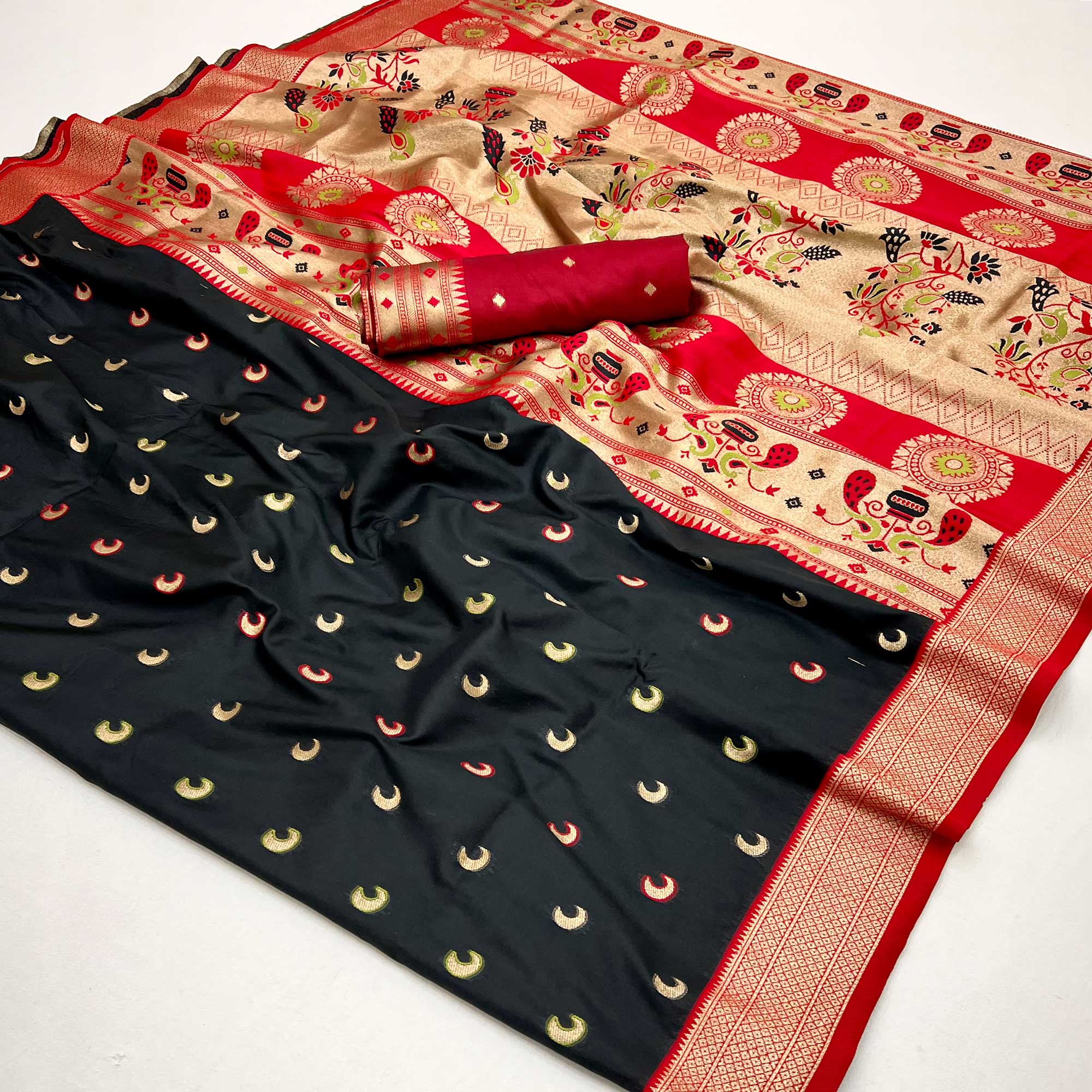 Black Woven Pure Silk Paithani Saree