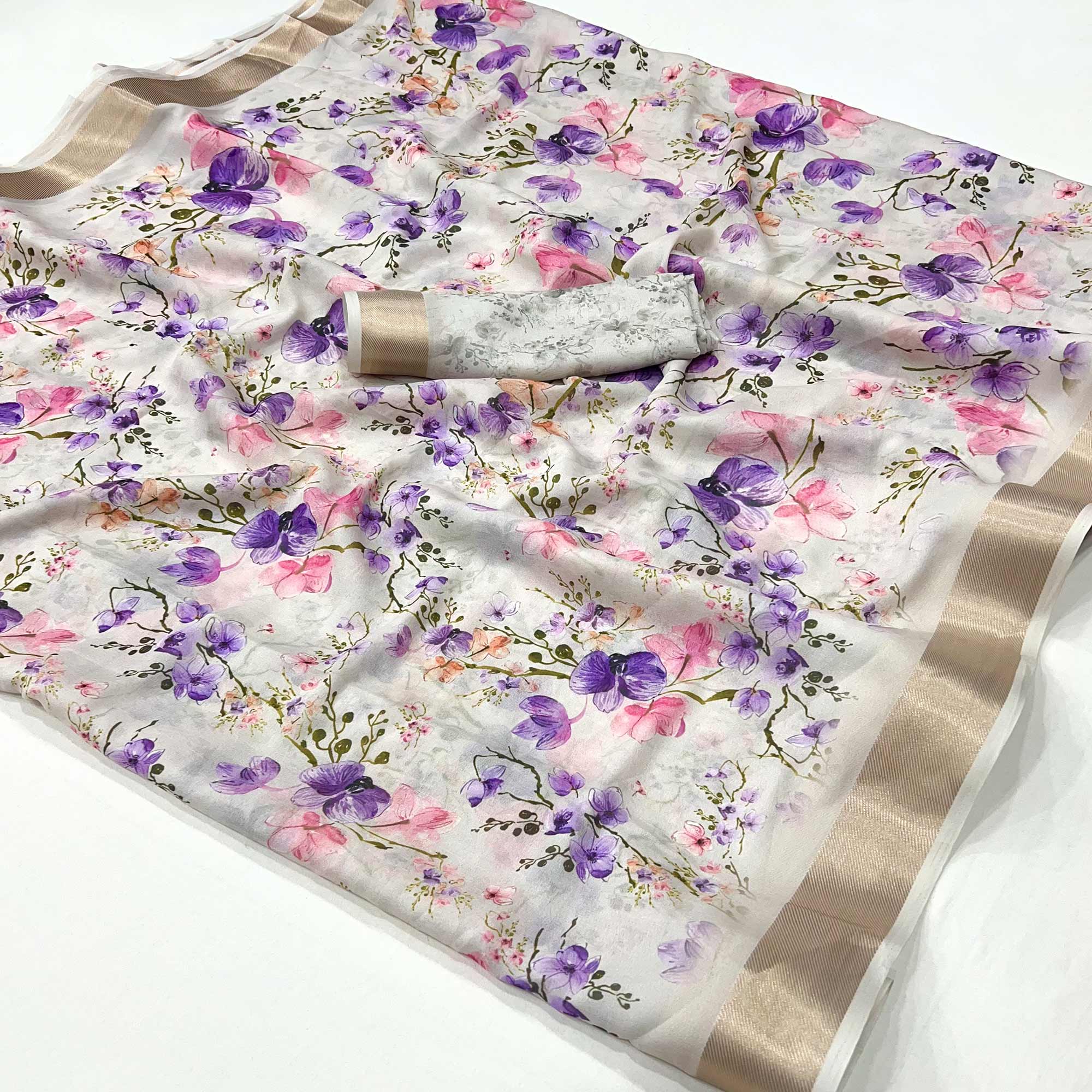 Offwhite Floral Digital Printed Moss Georgette Saree With Zari Border