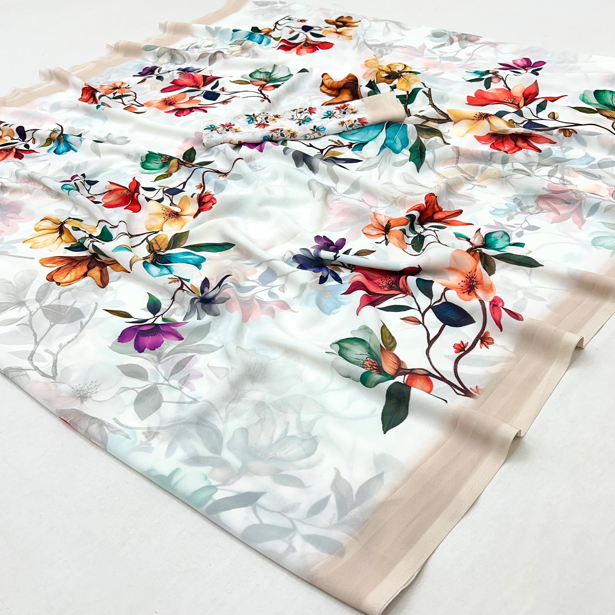 White Floral Printed Saree in Flowing Georgette Fabric