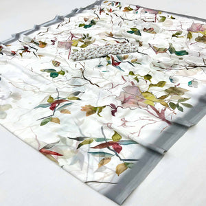 White Floral Digital Printed Georgette Saree For Elegant Occasions