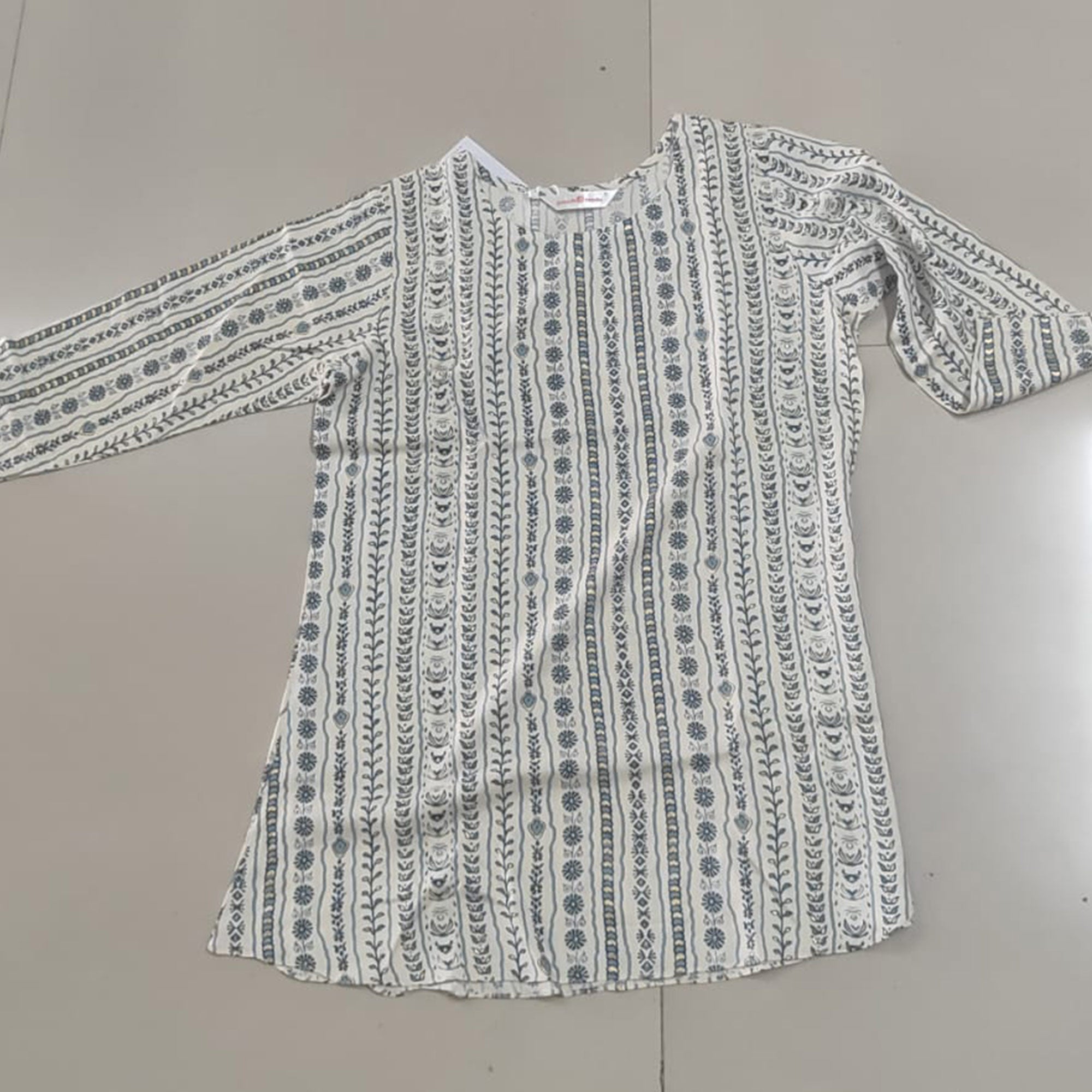 SVC-15498-WHITGREY