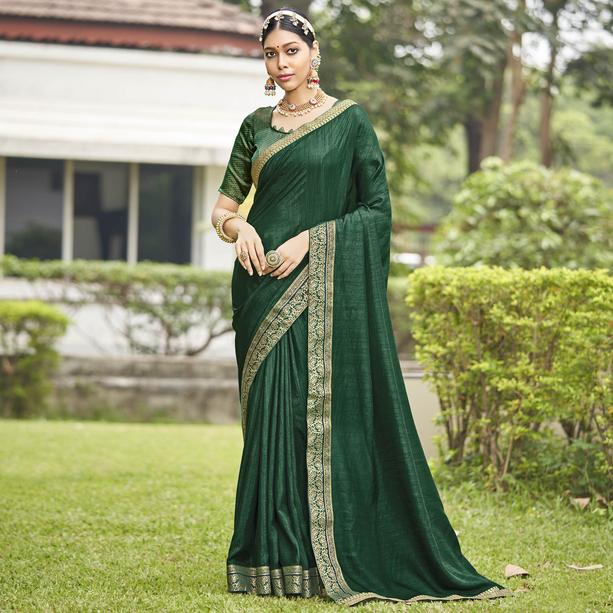 Green Solid Vichitra Silk Saree With Jacquard Border