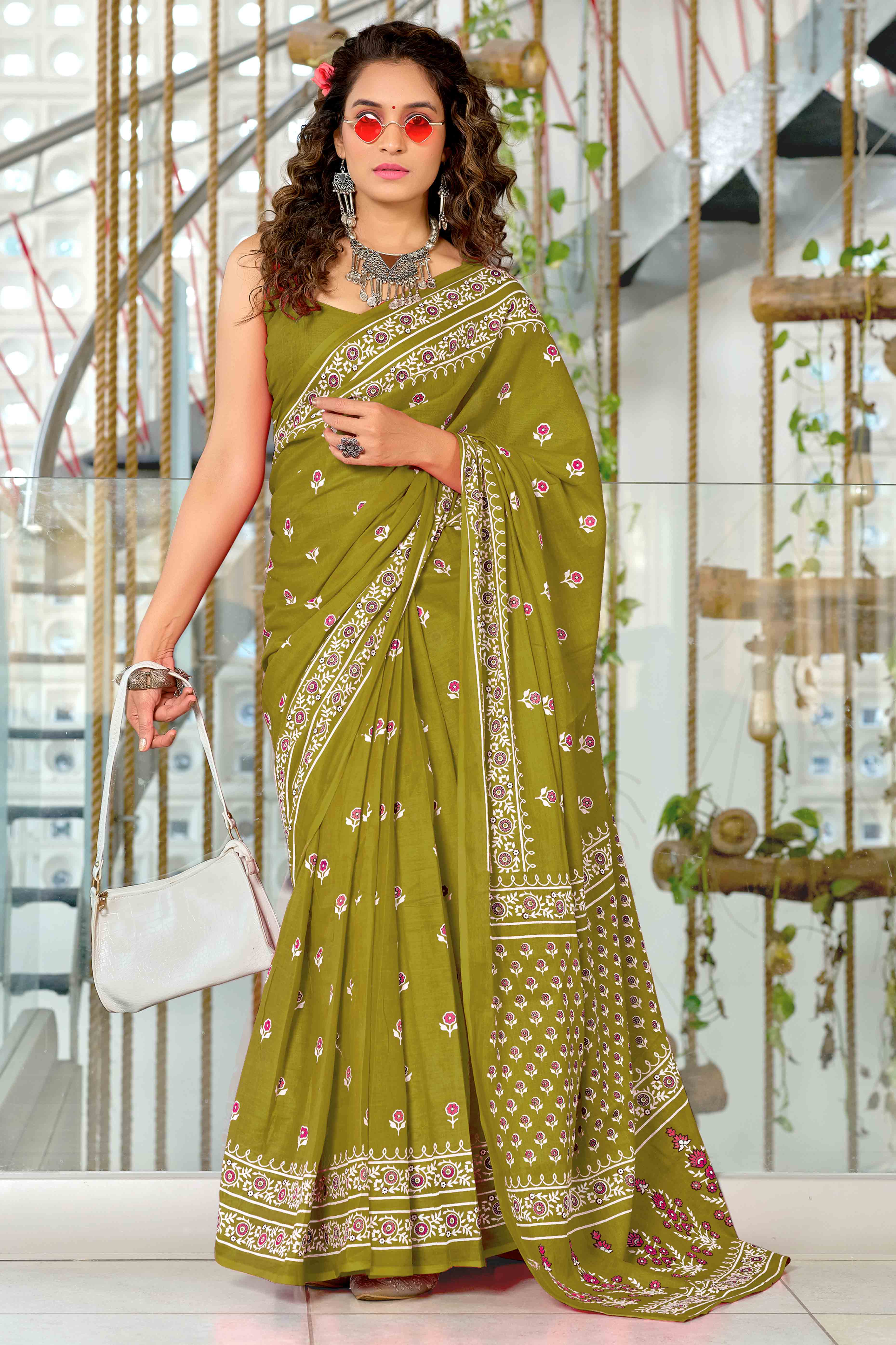 Mehendi Green Soft Cotton Saree with Elegant Floral Print