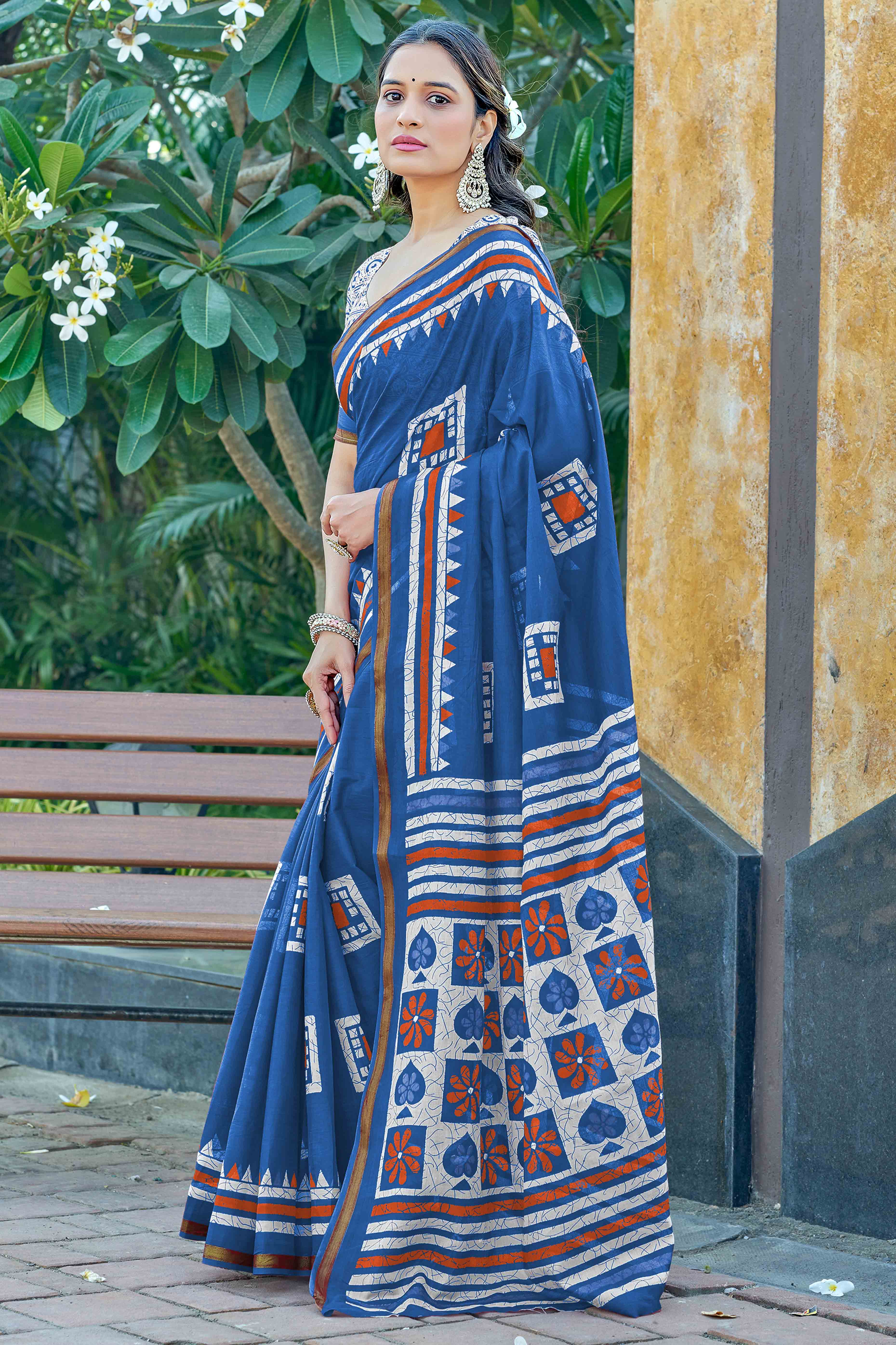 Blue Geometric Printed Pure Mulmul Cotton Saree