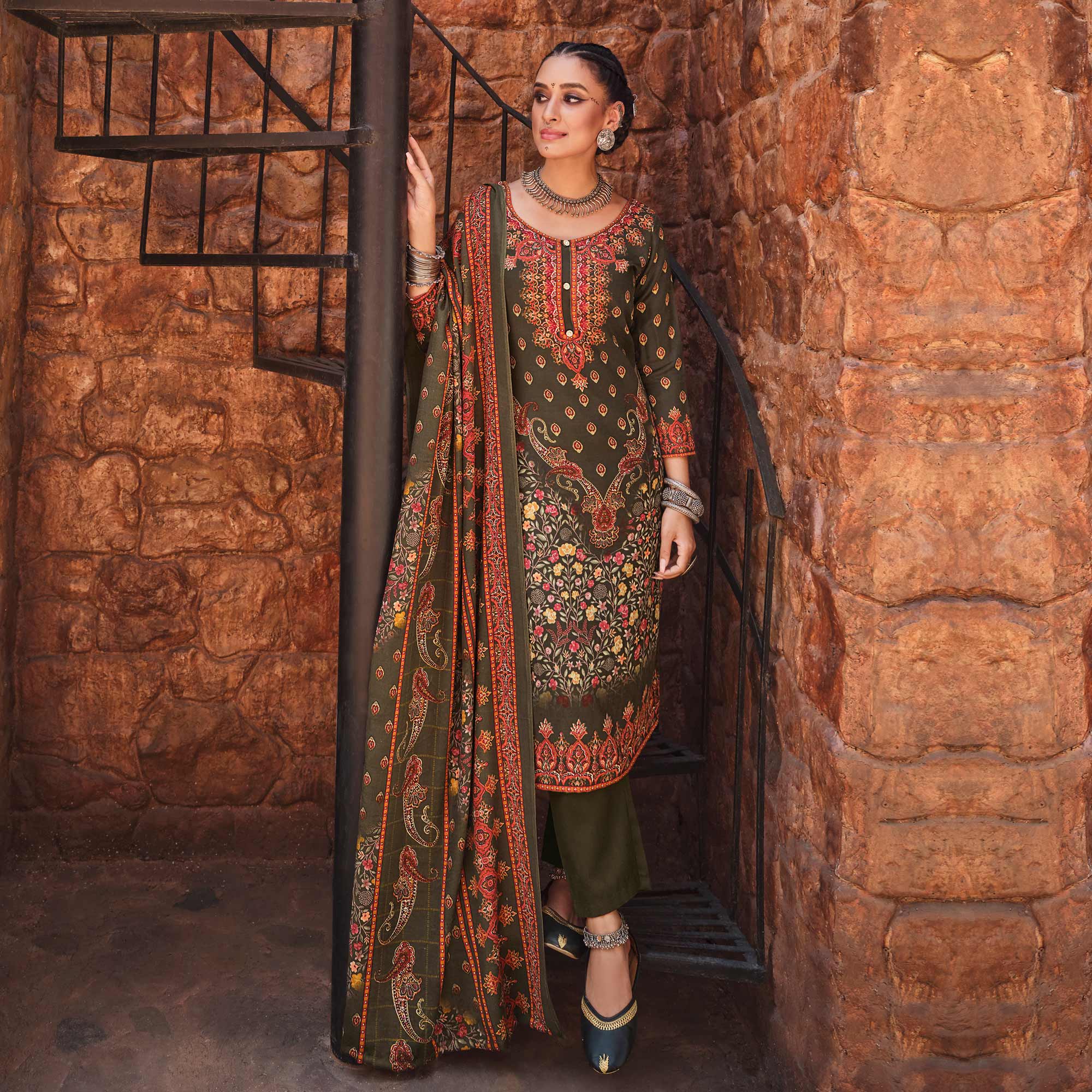Mehendi Green Floral Digital Printed Pashmina Salwar Suit