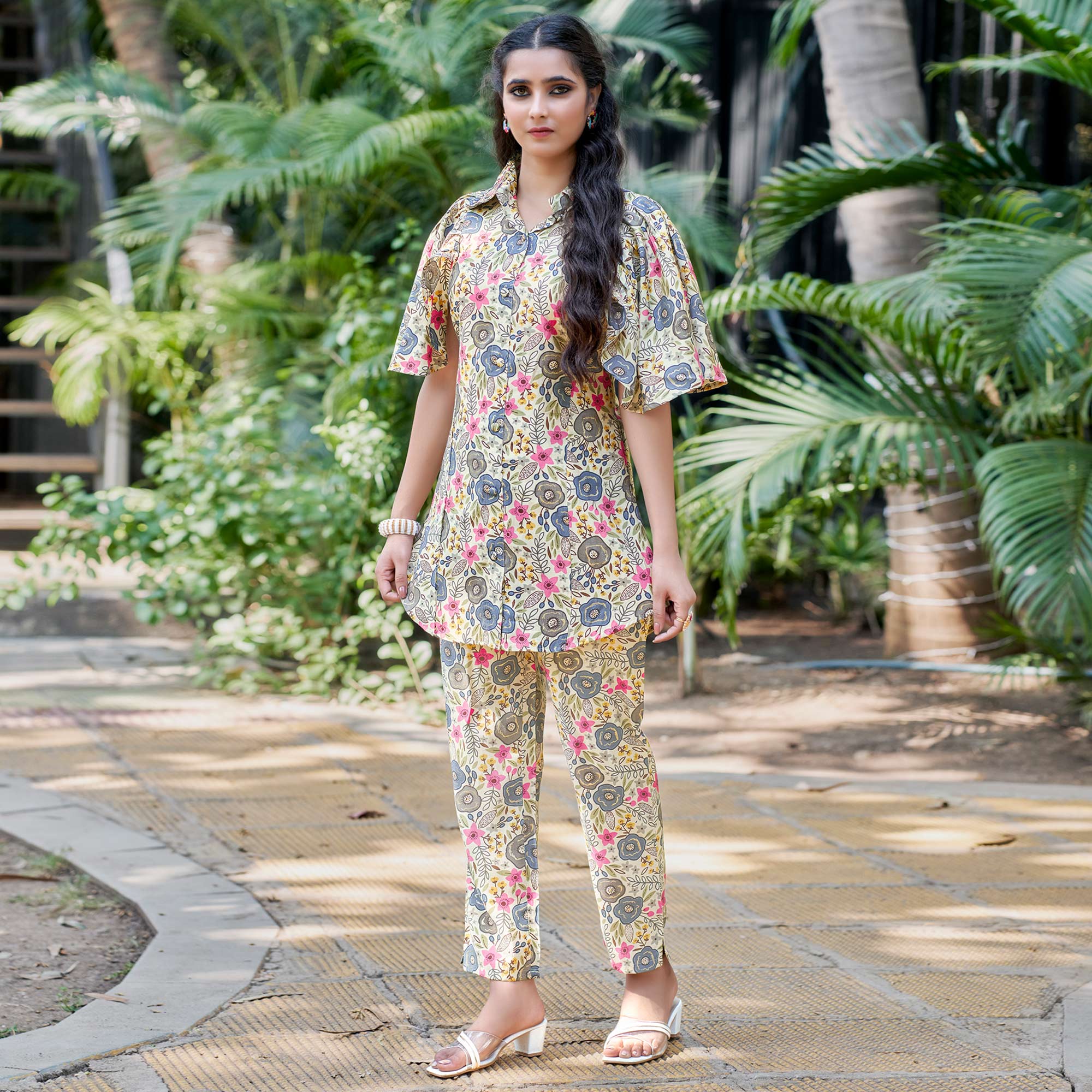 Off White & Grey Floral Foil Printed Chanderi Silk Co Ord Set