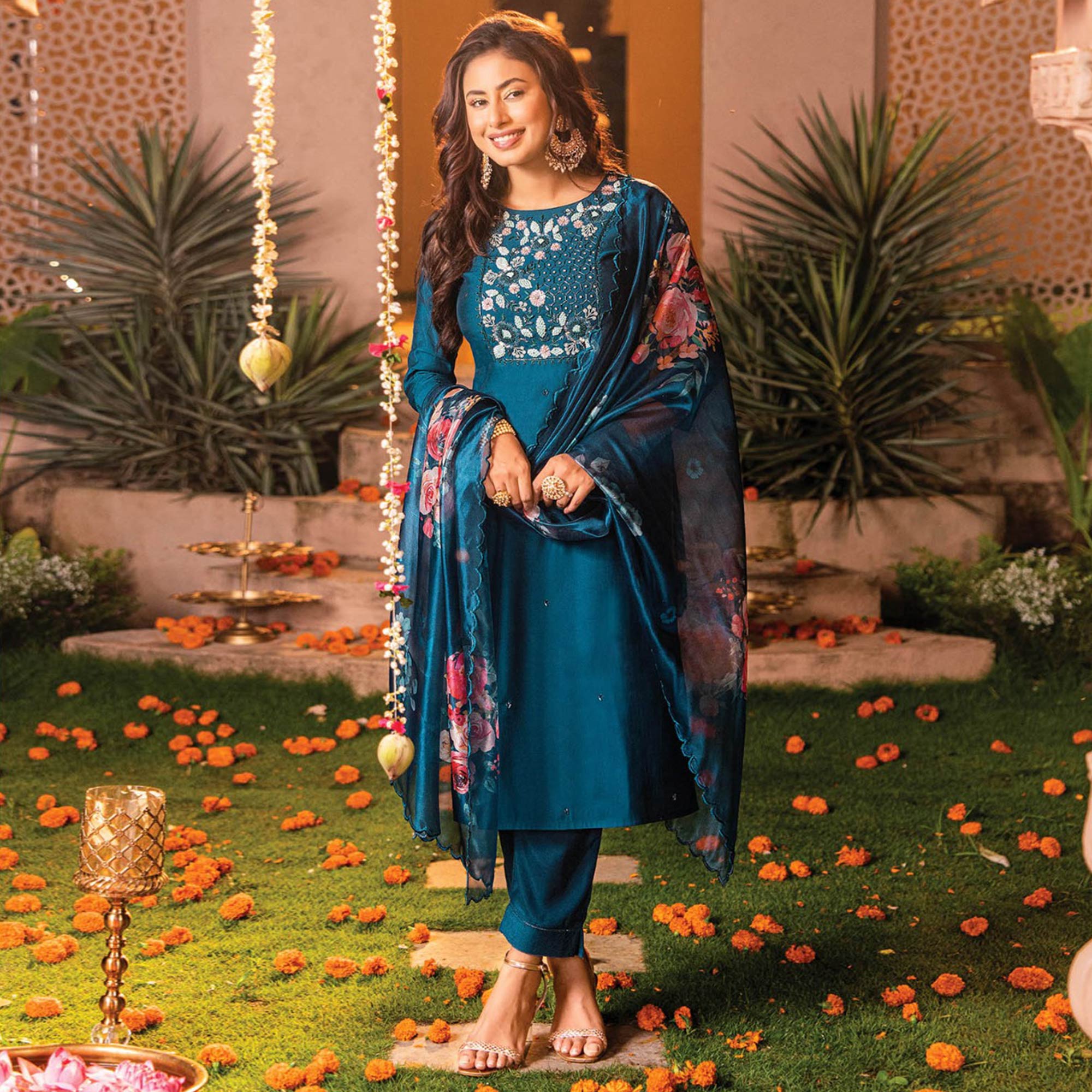 Morpich Handwork Embroidered Viscose Salwar Suit