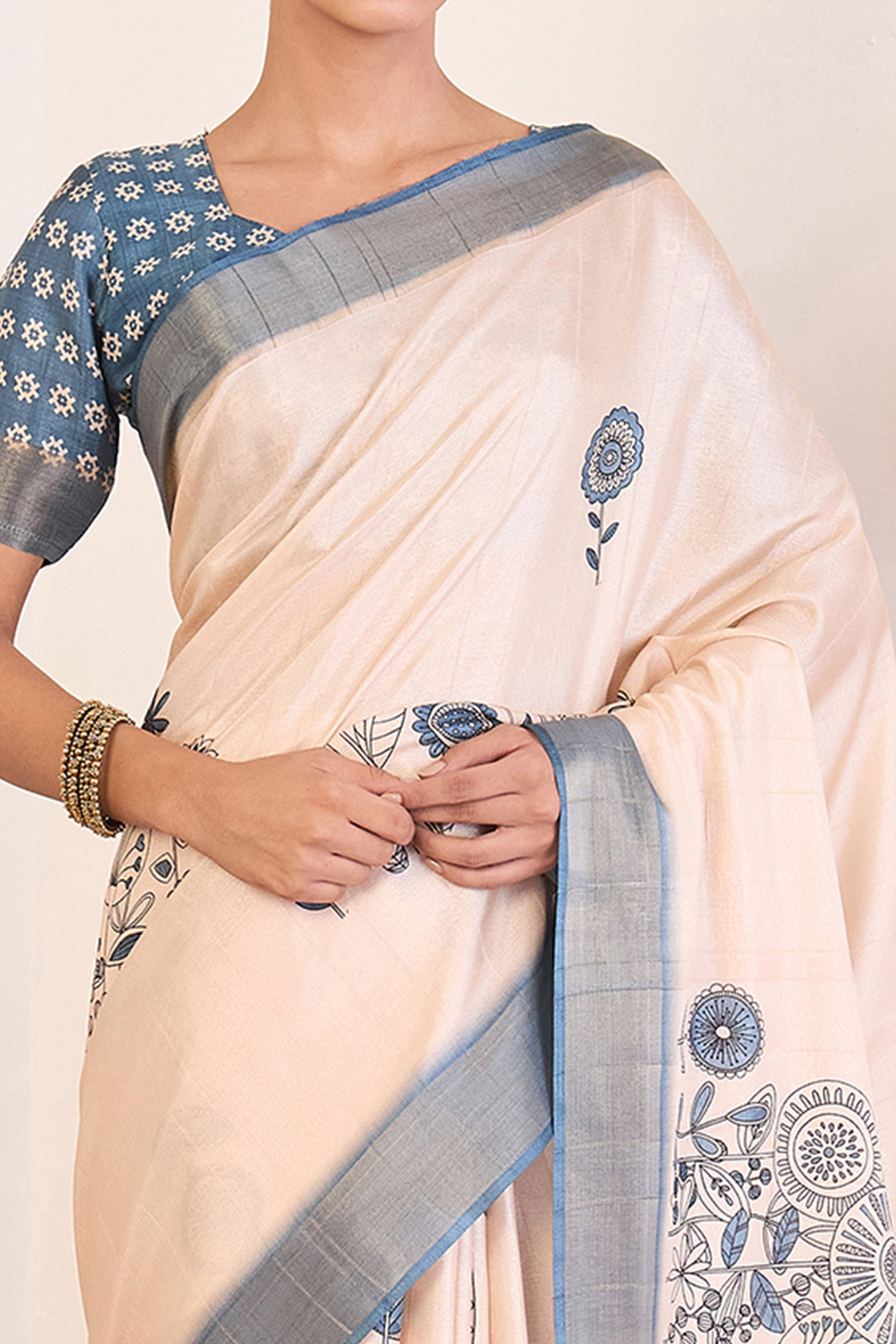 Elegant Greyish Blue Floral Printed Kotha Cotton Silk Saree Reflecting Subtle Sophistication