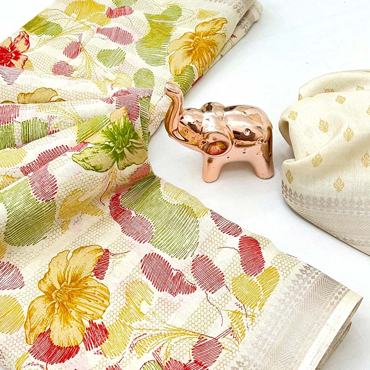 Classic Cream Floral Printed Cotton Blend Saree With Elegant Zari Weaving Border