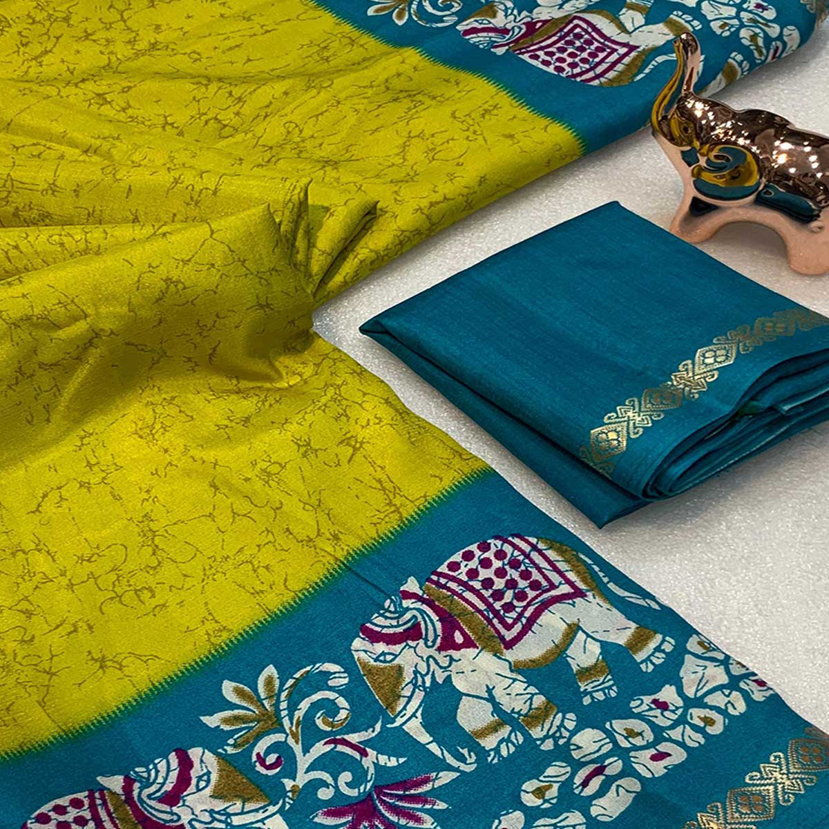 Lemon Green Dola Silk Saree With Abstract Patterns And Kalamkari Pallu Art