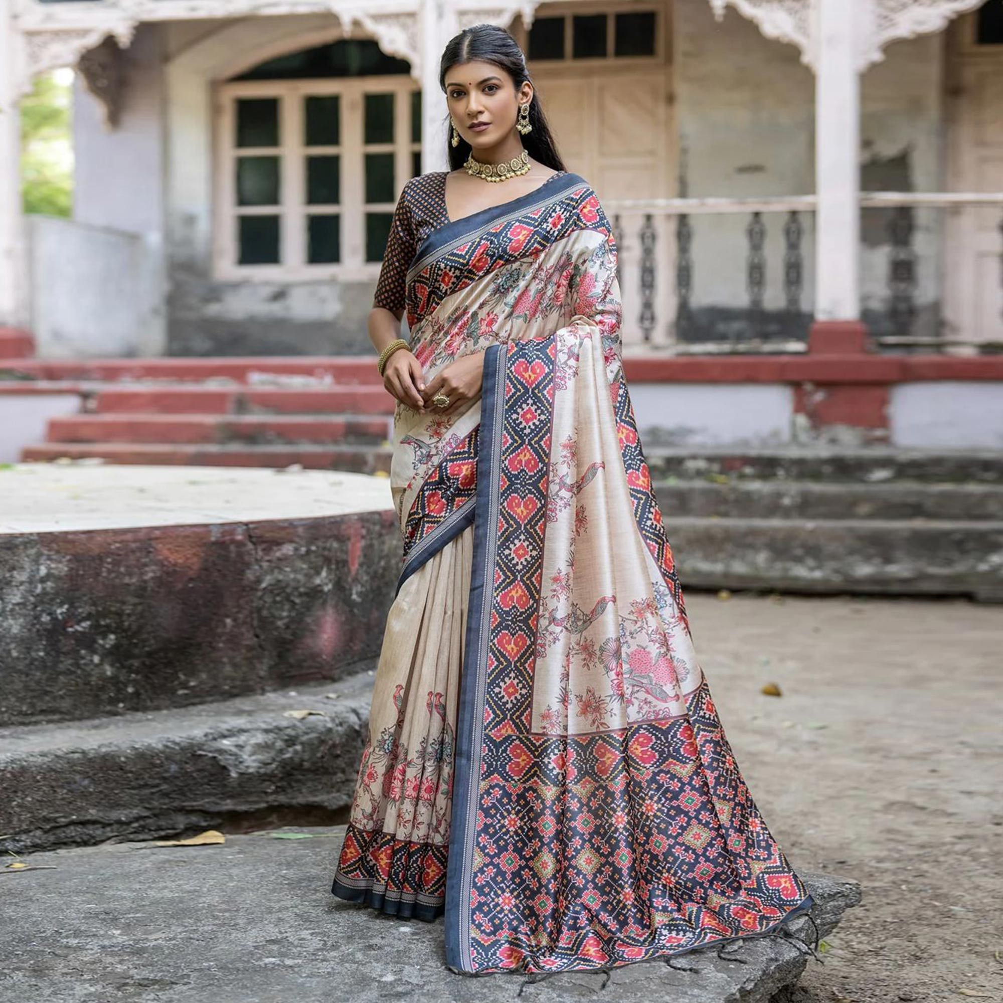 Beige & Grey Floral Printed Tussar Silk Saree