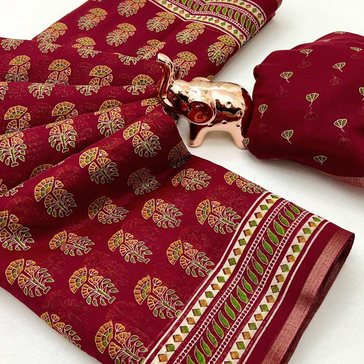 Maroon Floral Printed Cotton Blend Saree With Zari Weaving Border