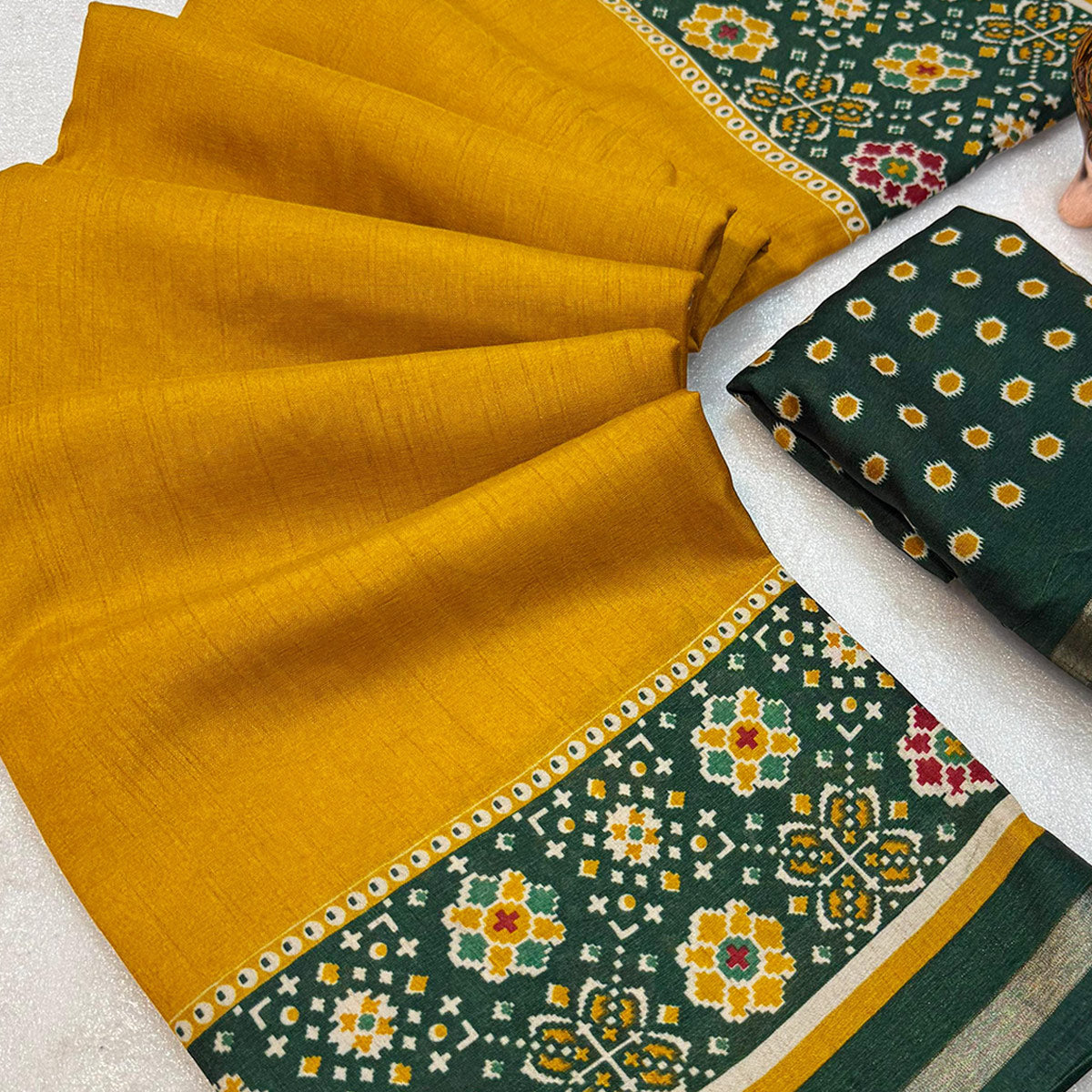 Mustard Kashmiri Print Tussar Silk Blend Saree With Intricate Rich Pallu & Lustrous Golden Border