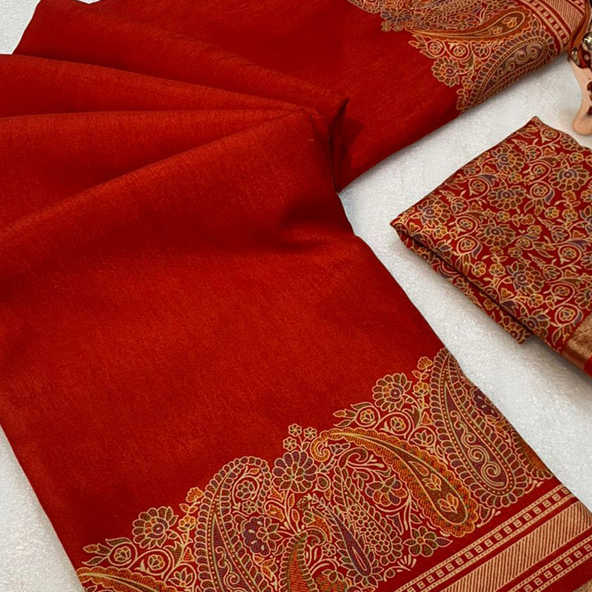 Red Silk Blend Saree With Timeless Kashmiri Print Elegance