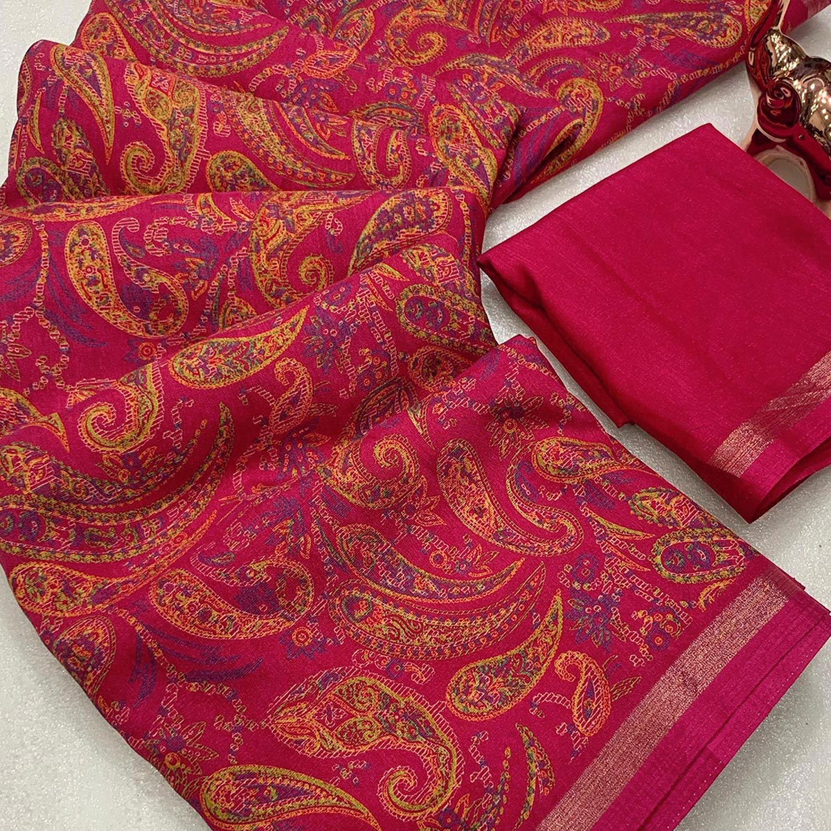 Pink Cotton Blend Saree with Ethnic Kashmiri-Inspired Paisley Design