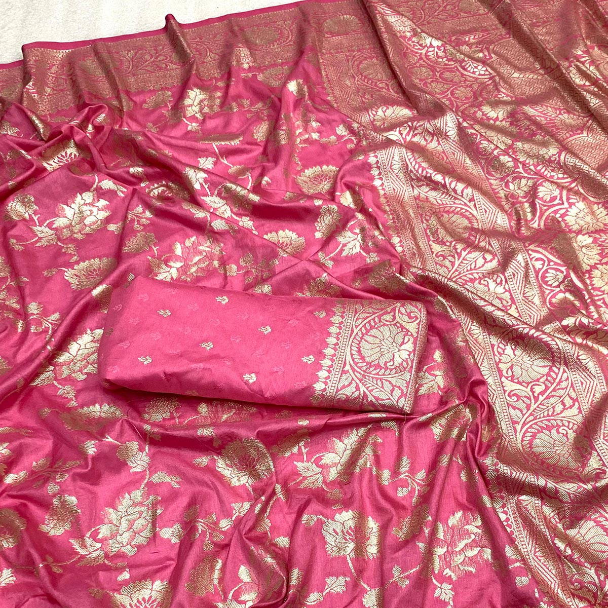 Pink Zari Woven Dola Silk Saree