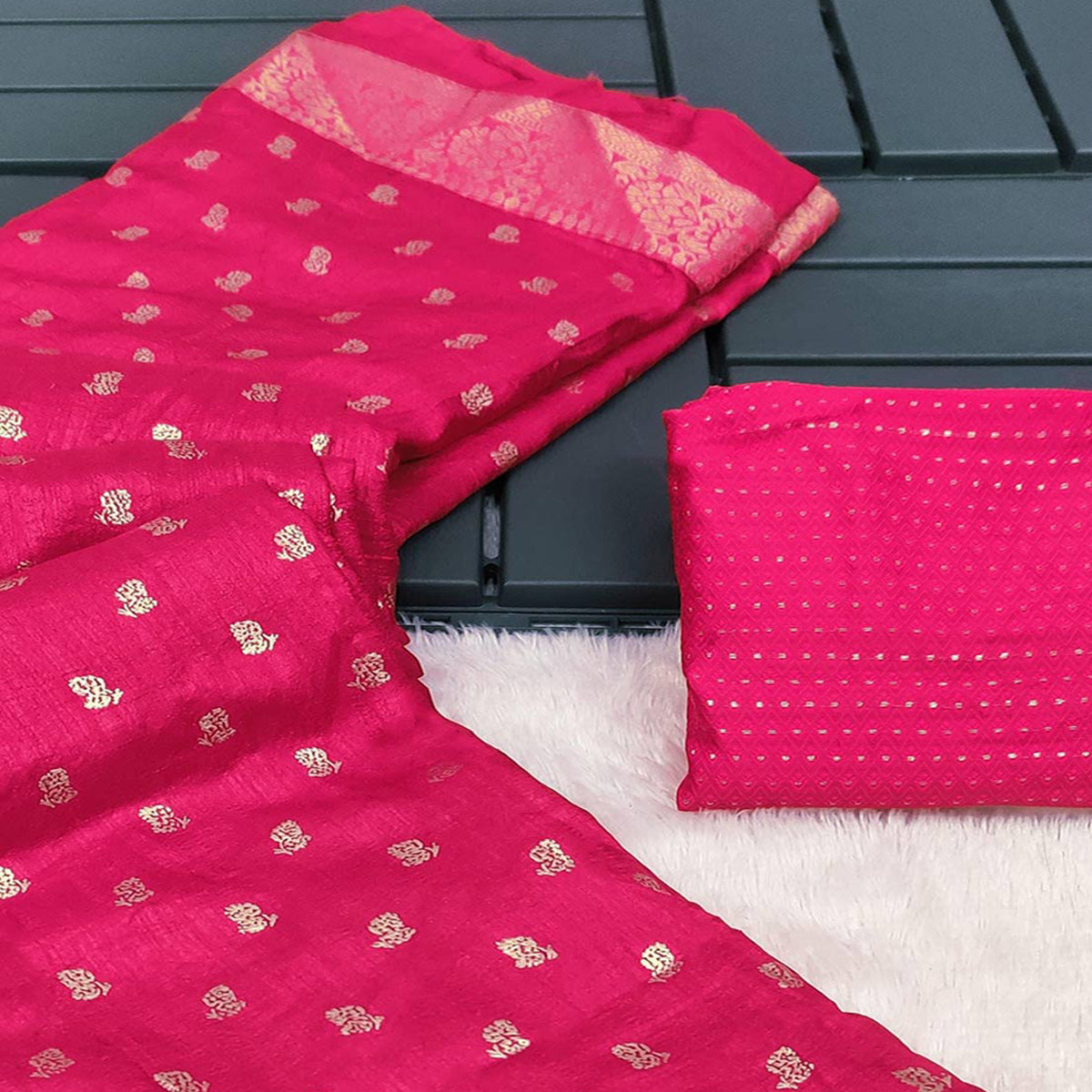 Pink Foil Printed Vichitra Silk Saree