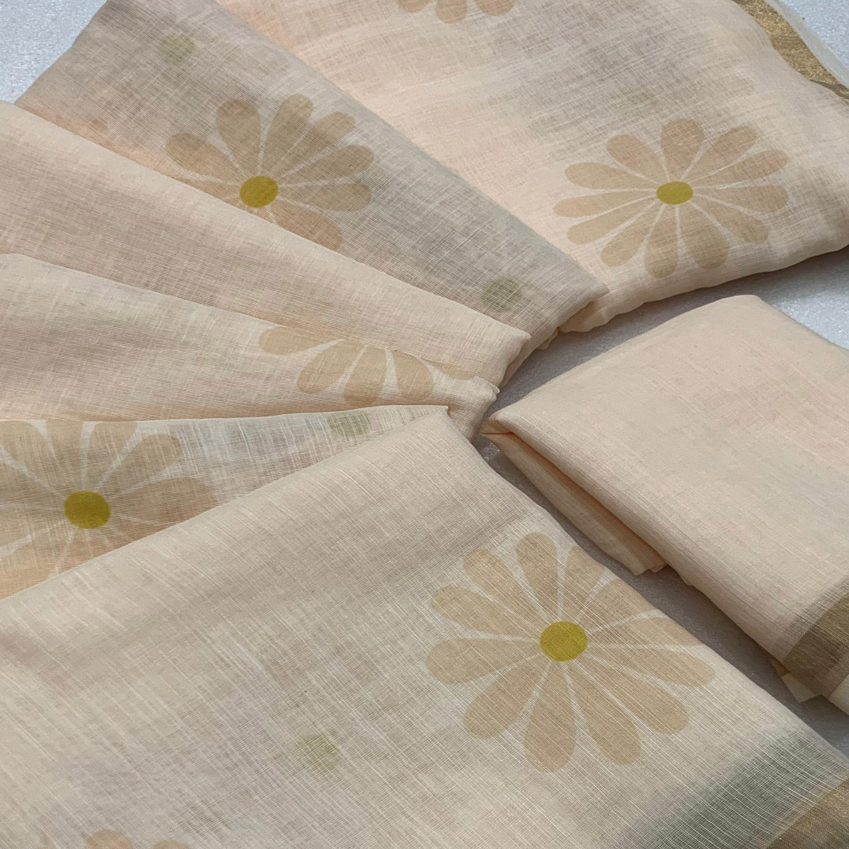 Cream Floral Printed Linen Silk Saree With Tassels