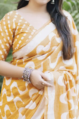 Mustard Linen Saree With Vibrant Zig Zag Digital Print & Trendy Tassel Pallu