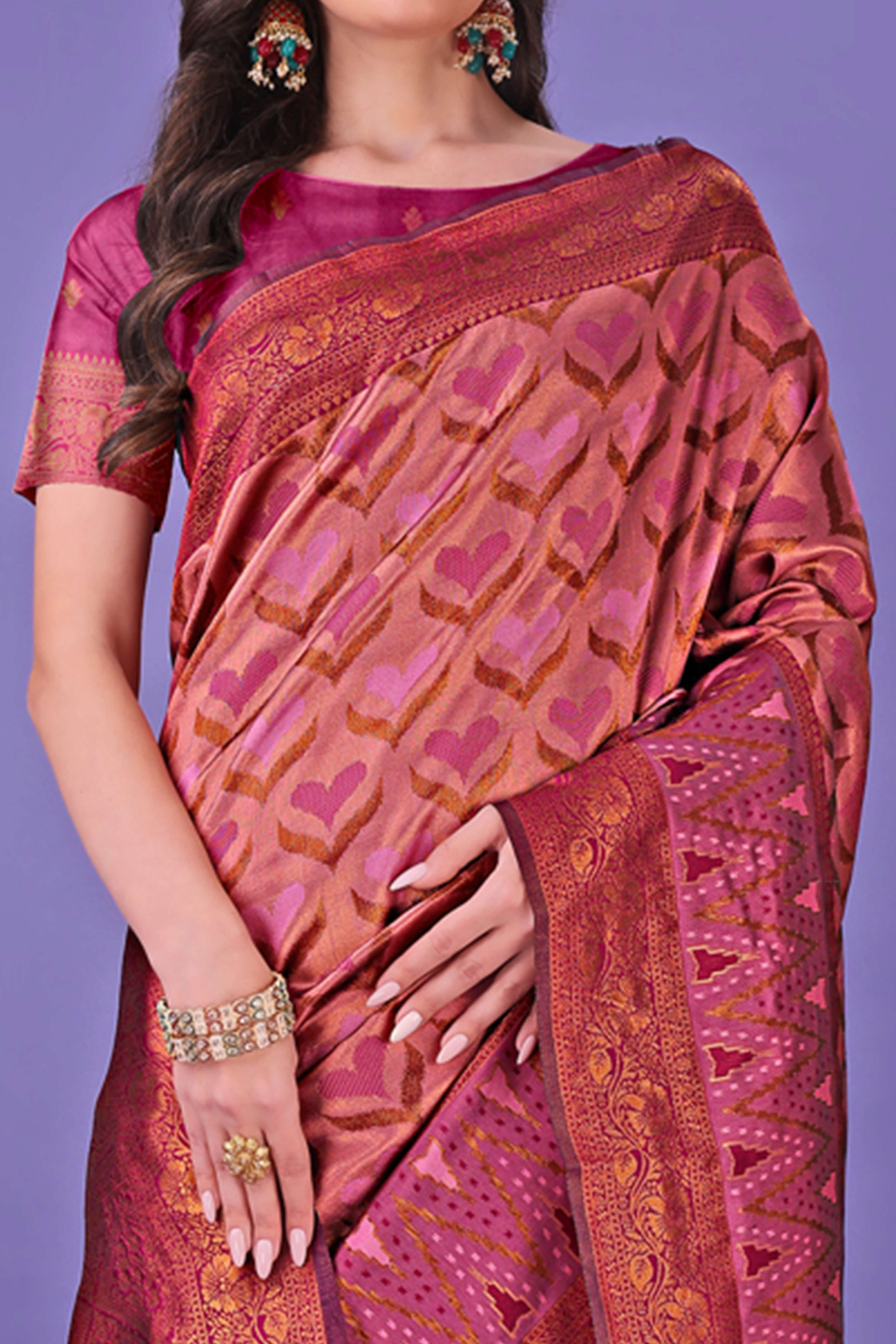 Pink Heart Motif Zari Woven Lichi Cotton Silk Saree With Flowing Tassels