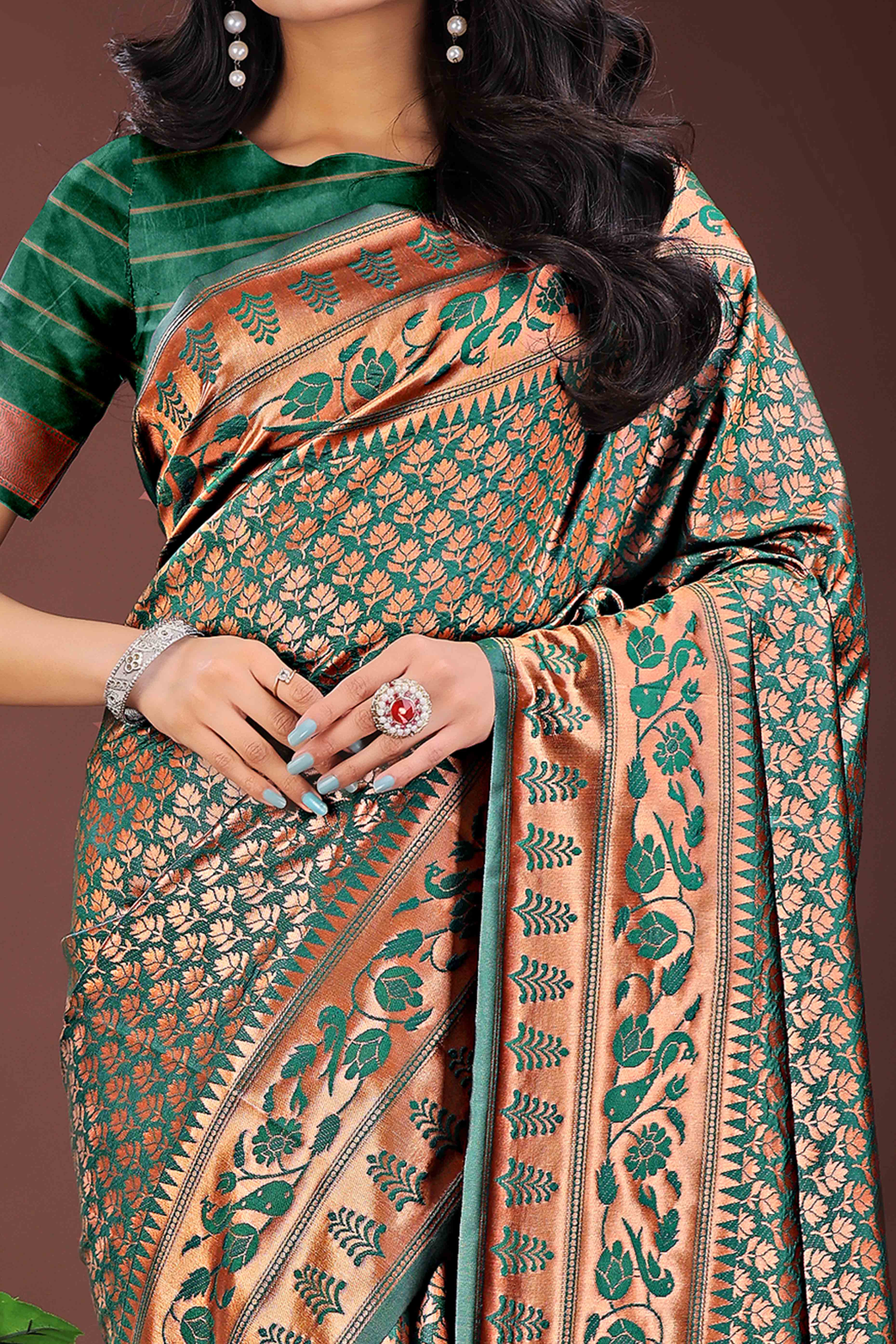 Green Silk Banarasi Saree with Stunning Zari Woven Brocade Patterns