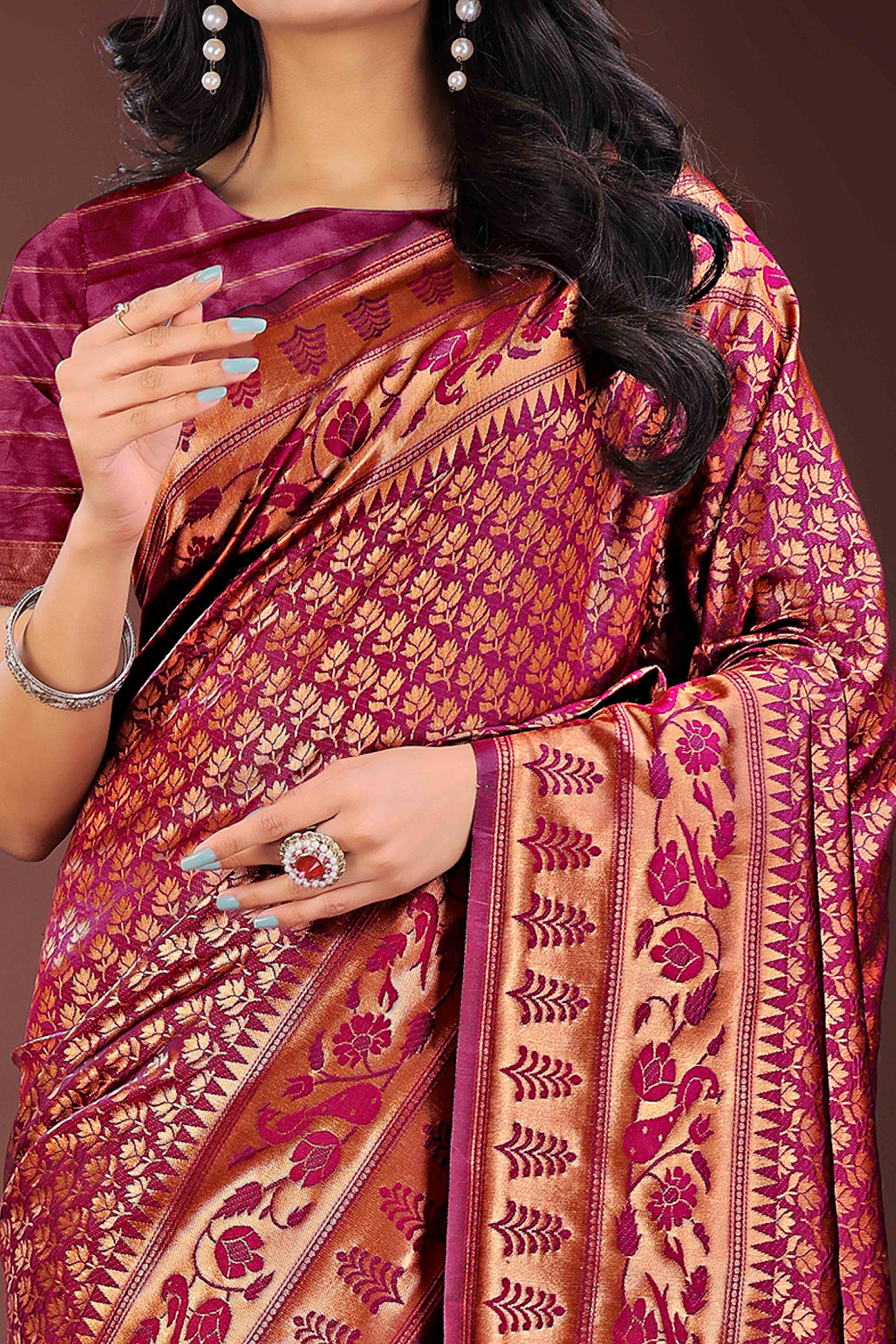 Magenta Silk Banarasi Saree with Stunning Zari Woven Brocade Patterns