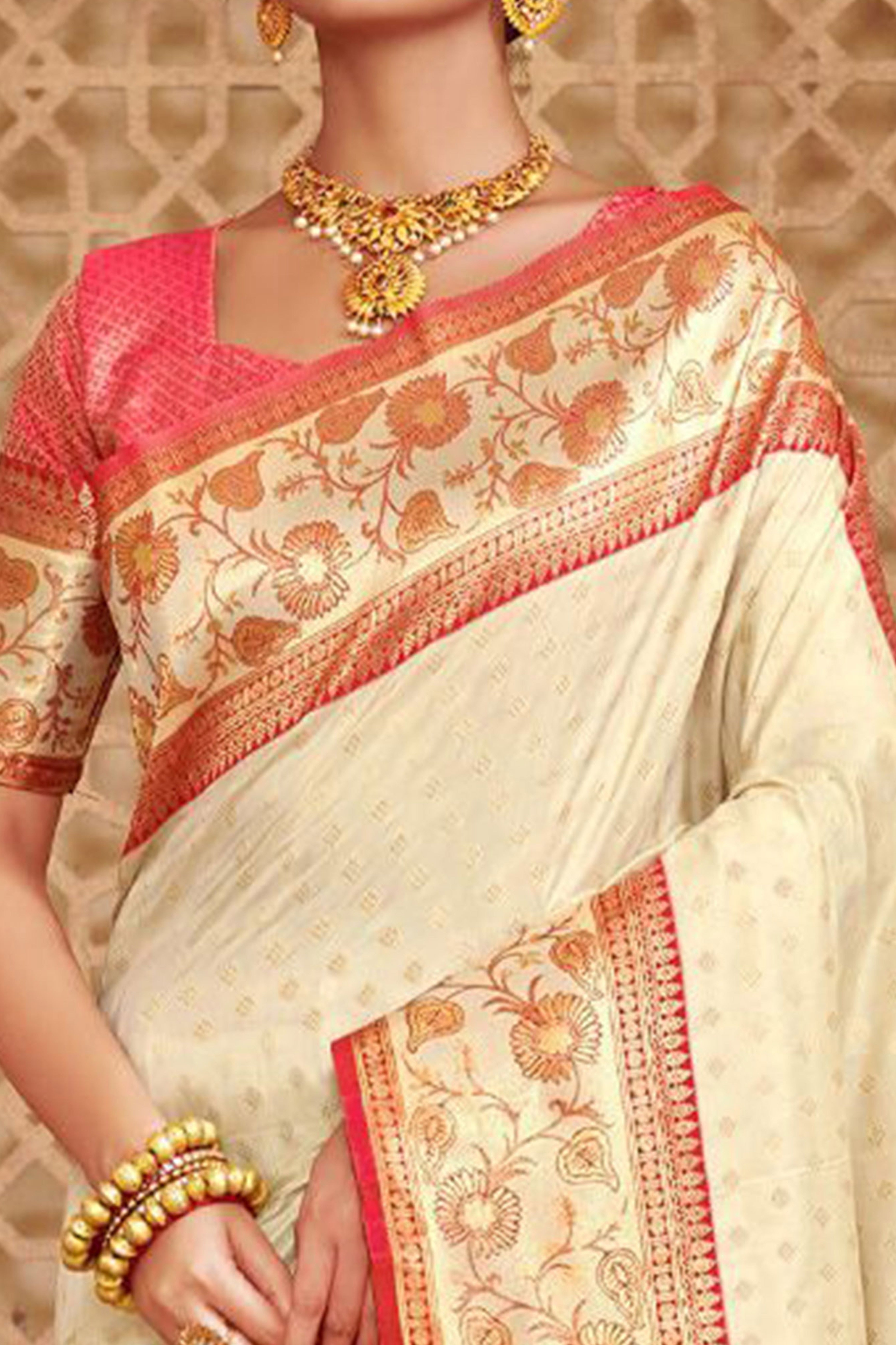 Elegant OffWhite Floral Zari Weaving Silk Blend Saree With Tassel Pallu