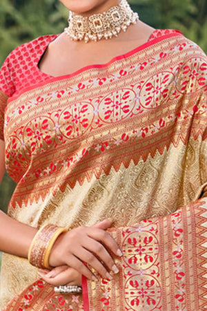 Cream Floral Zari Woven Saree In Banarasi Silk With Delicate Tassel Accents Pallu