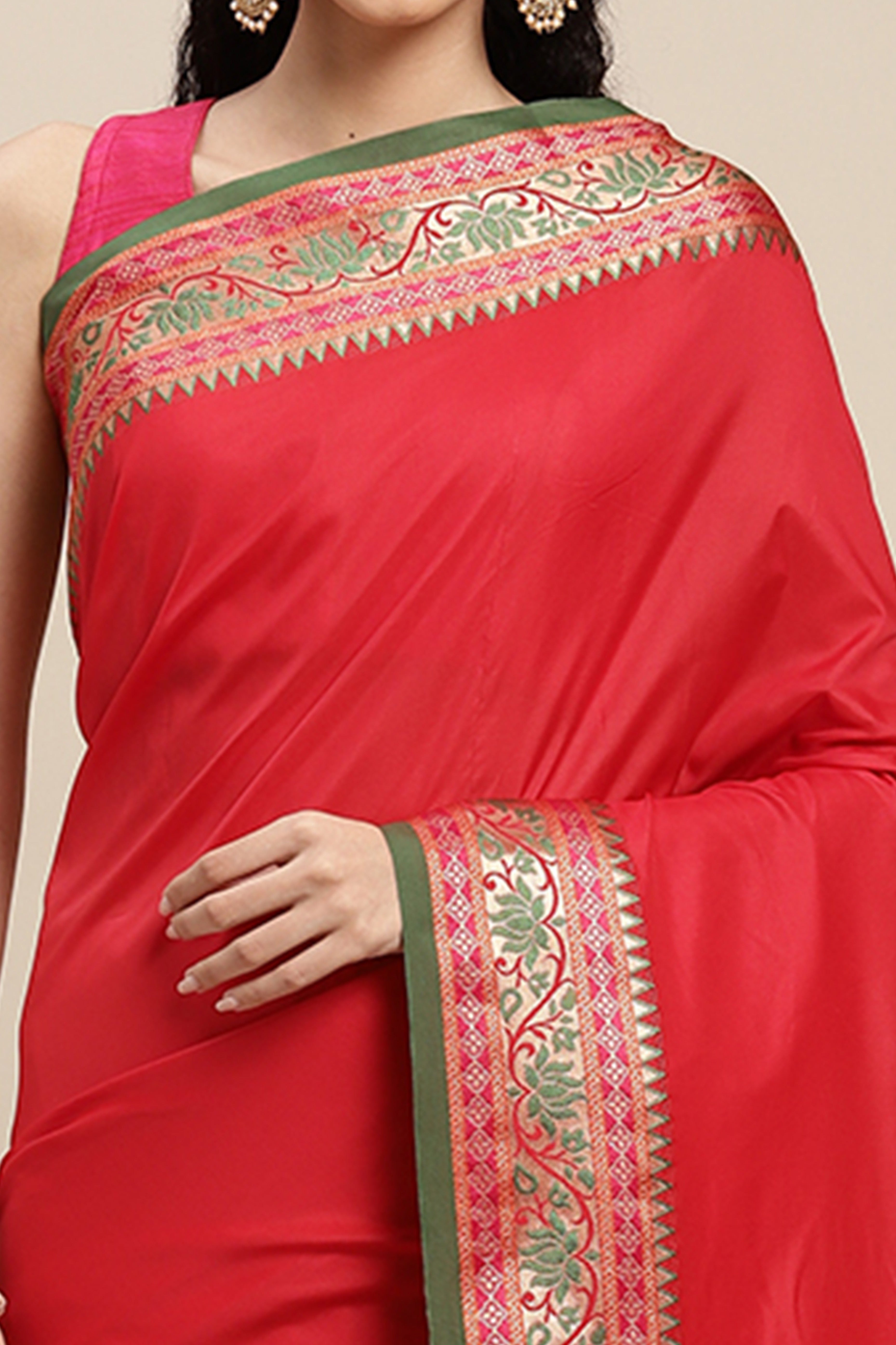 Graceful Red Solid Saree Highlighted With Floral Zari Weaving On Silk Blend & Tassel Pallu