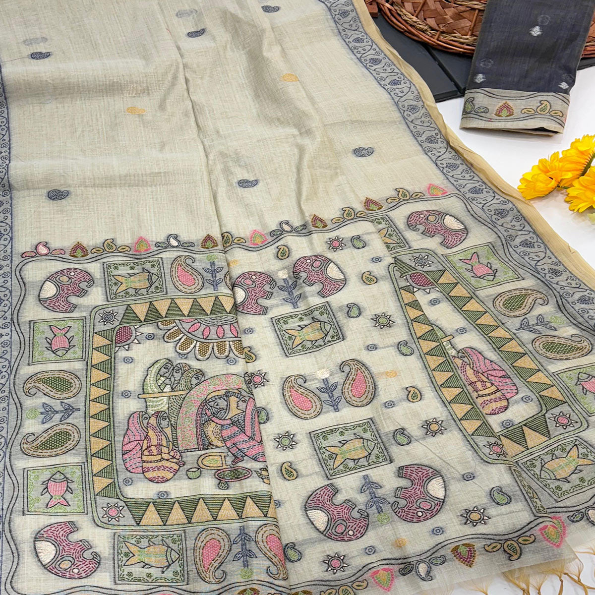 Beige Woven Muga Cotton Silk Saree In Kalamkari Motifs On Pallu